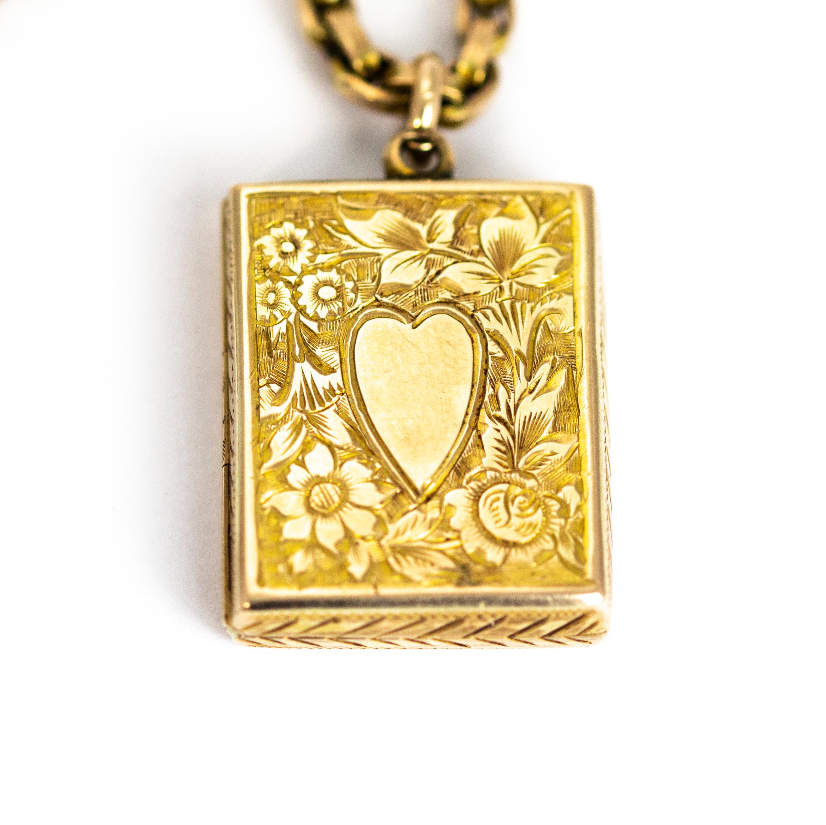 This beautiful delicate locket is held on a chunky longuard complete with a dog clip. The Locket has a leaf motif engraved into it with a shiny heart on the front.

Length 61inches 