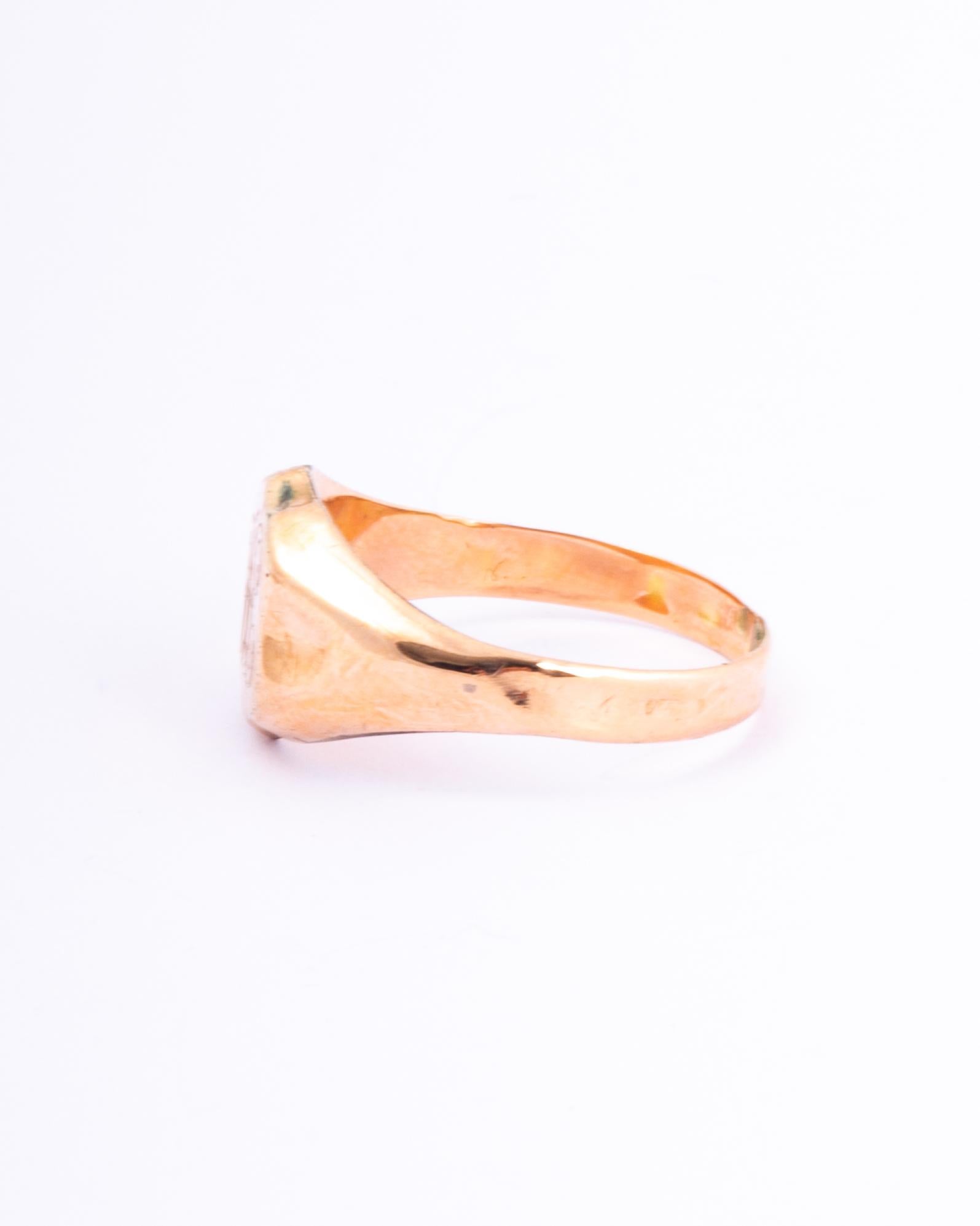 Victorian 9 Carat Gold Signet Ring In Good Condition In Chipping Campden, GB