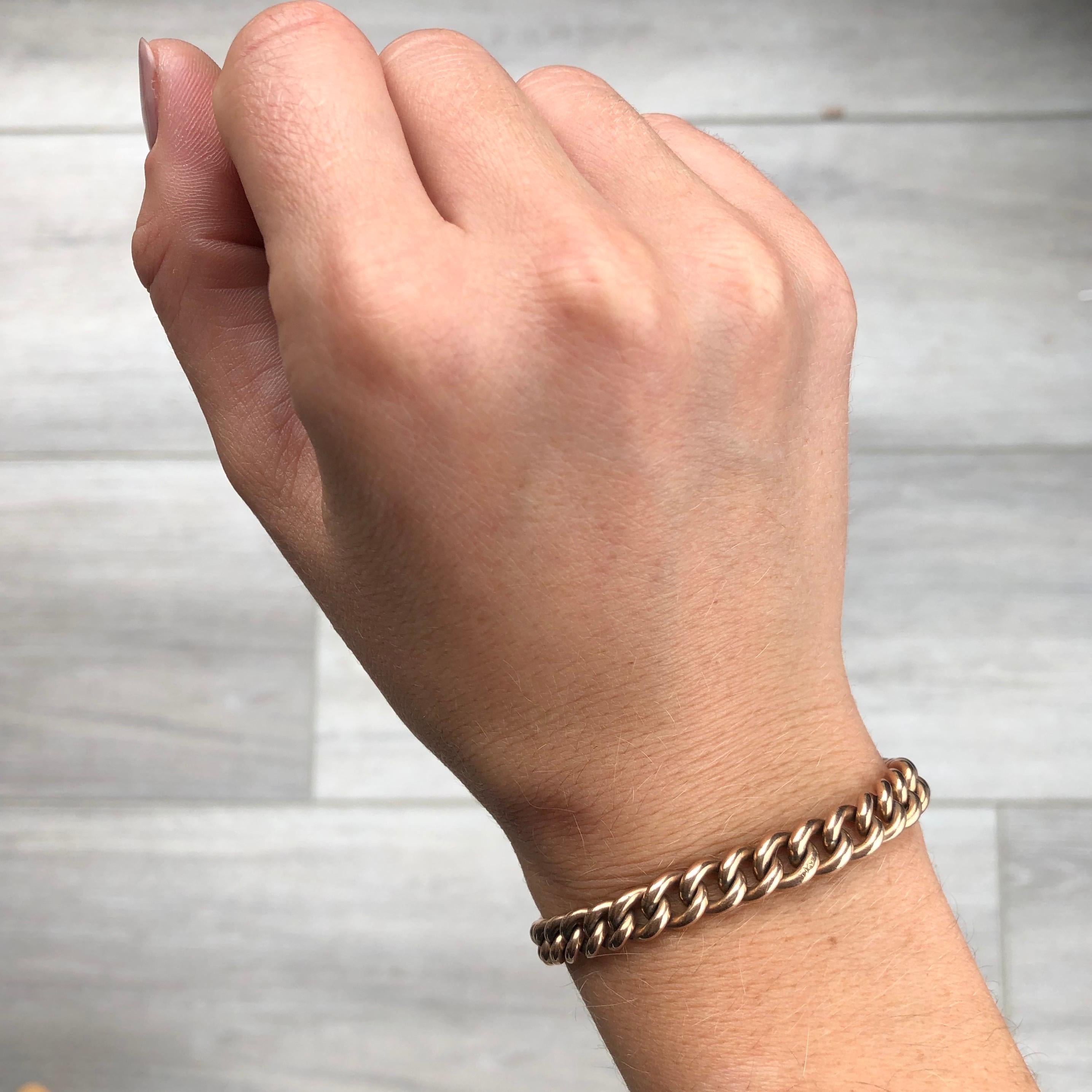 Viktorianisches Armband aus 9 Karat Roségold mit geschwungener Kette für Damen oder Herren im Angebot