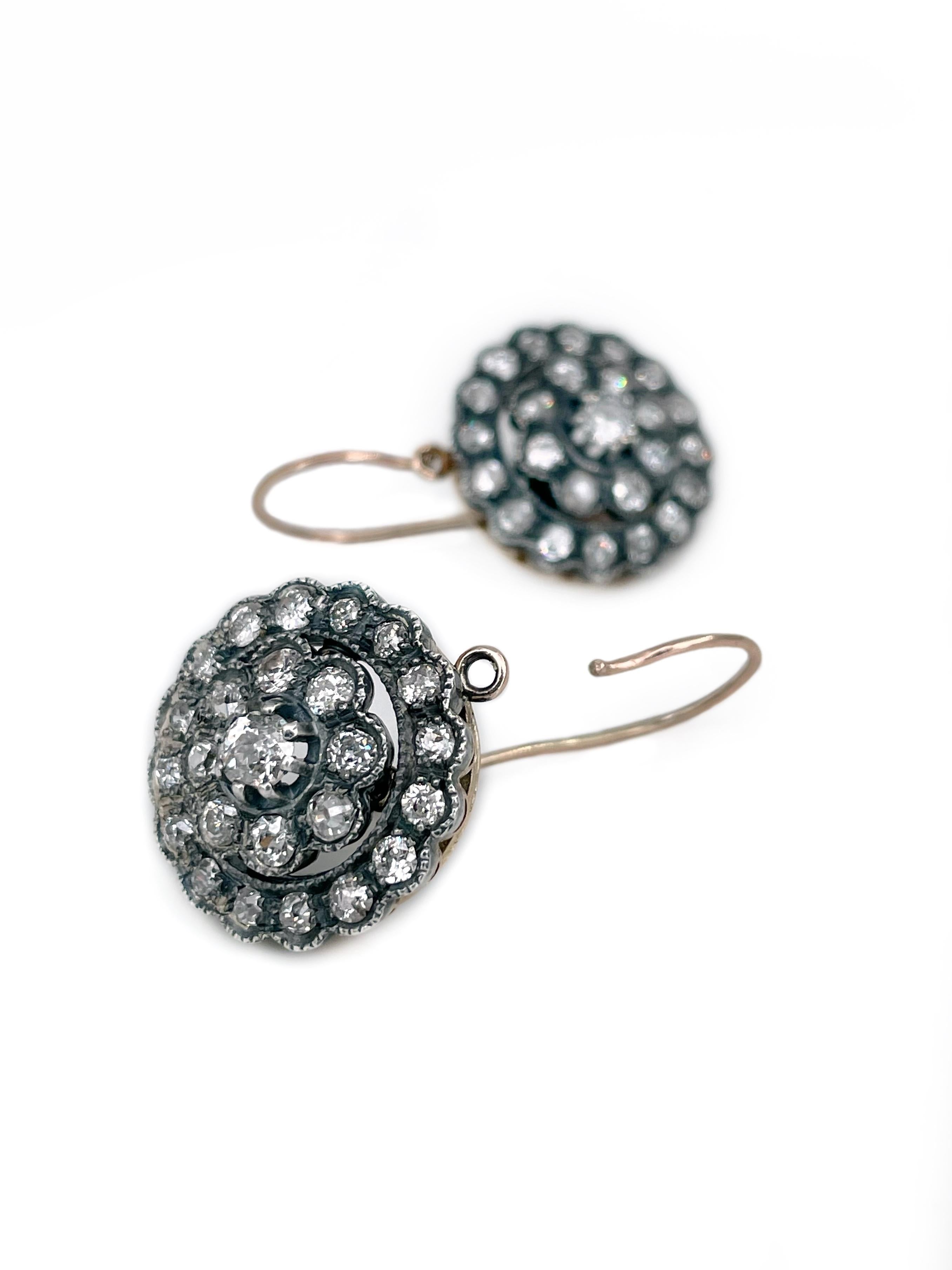 Boucles d'oreilles victoriennes en or 9 carats 3.20 carats avec diamant sur le devant Bon état - En vente à Vilnius, Vilniaus apskr.