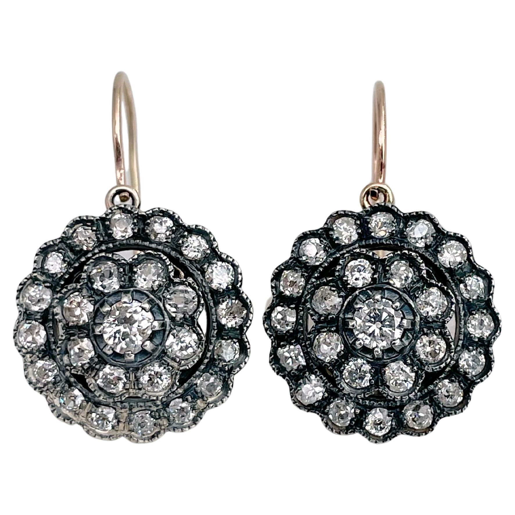 Boucles d'oreilles victoriennes en or 9 carats 3.20 carats avec diamant sur le devant en vente