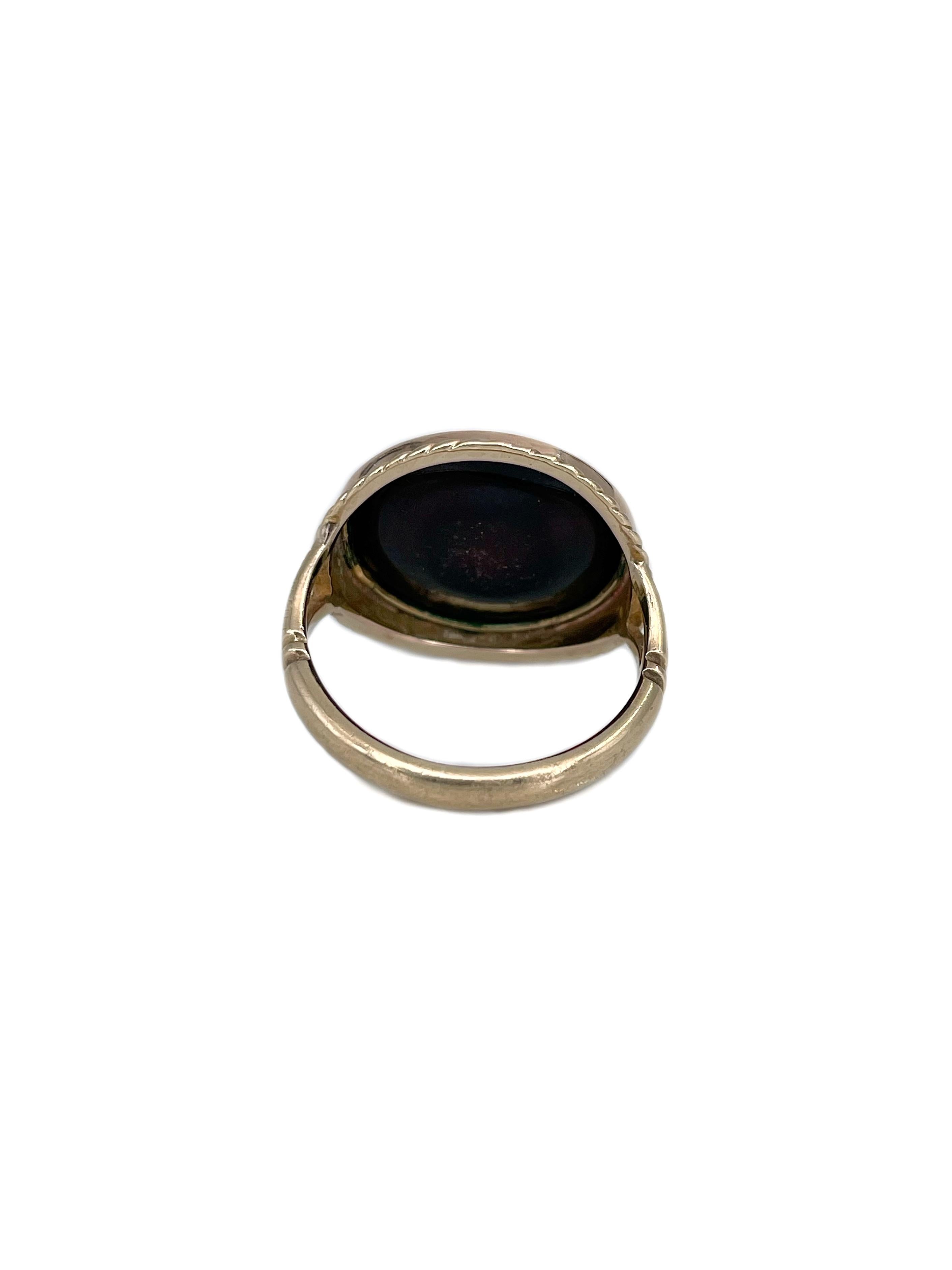 Victorian 9 Karat Gold Enamel Man Portrait Signet Ring For Sale 1