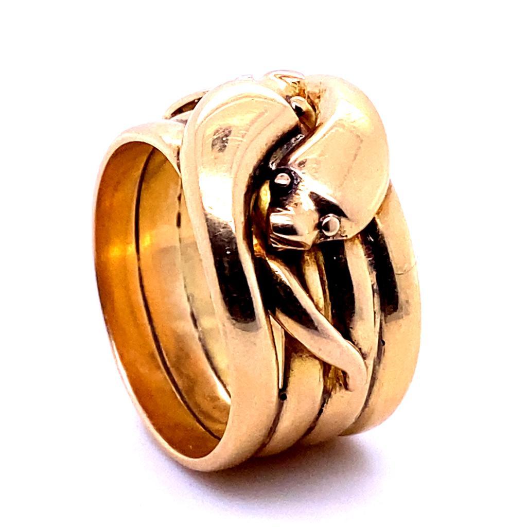 Victorian 9 Karat Yellow Gold Snake Ring In Good Condition For Sale In London, GB