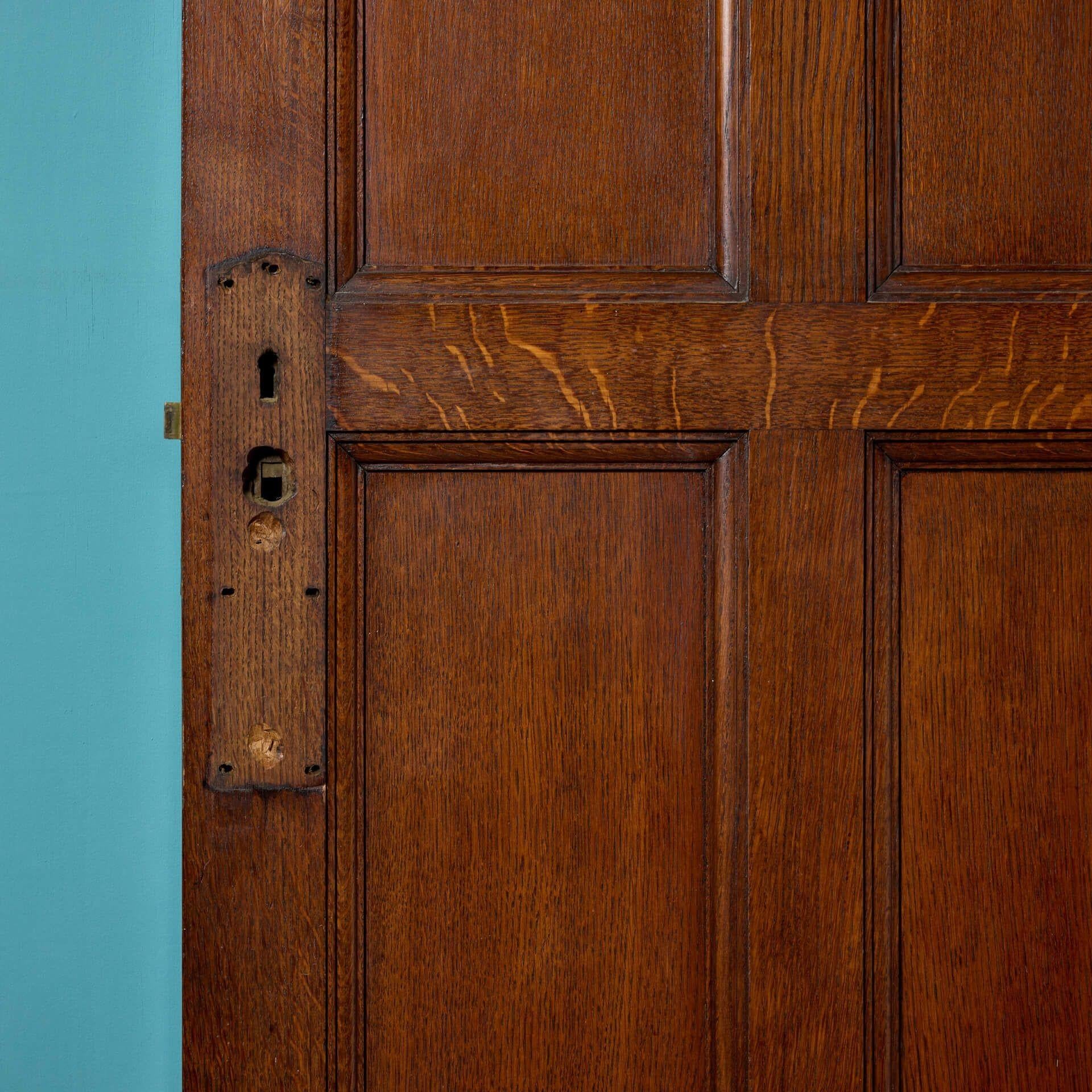 Viktorianische 9-Paneel-Tür aus massiver Eiche im Zustand „Relativ gut“ im Angebot in Wormelow, Herefordshire