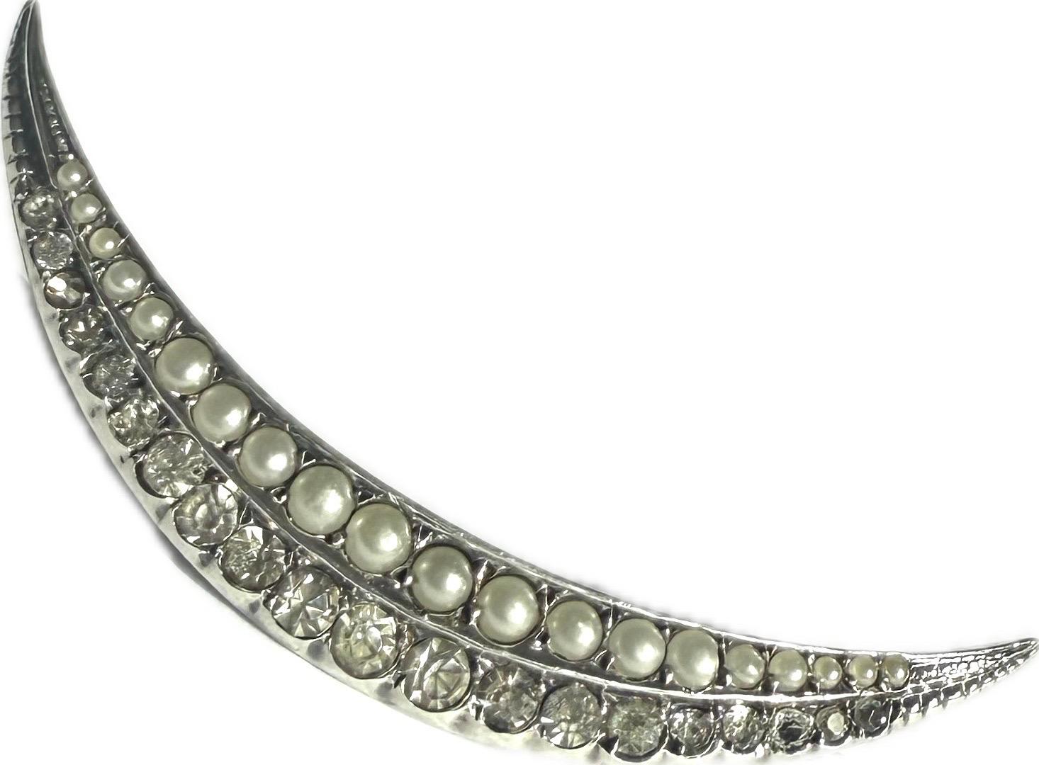 Viktorianische Brosche aus 925er Sterlingsilber mit Halbmond, besetzt mit Perlen, 1990er Jahre im Zustand „Gut“ im Angebot in Kings Langley, GB