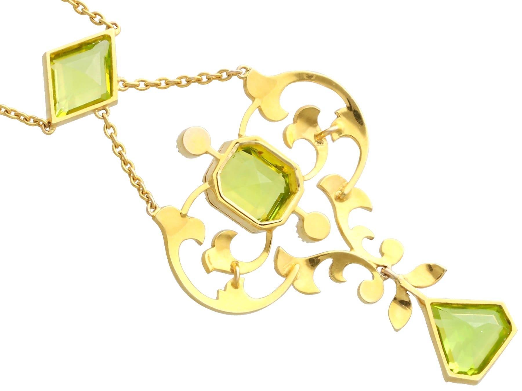 Mixed Cut Victorian 9.32 Carat Peridot and Seed Pearl 15k Yellow Gold Necklace  For Sale