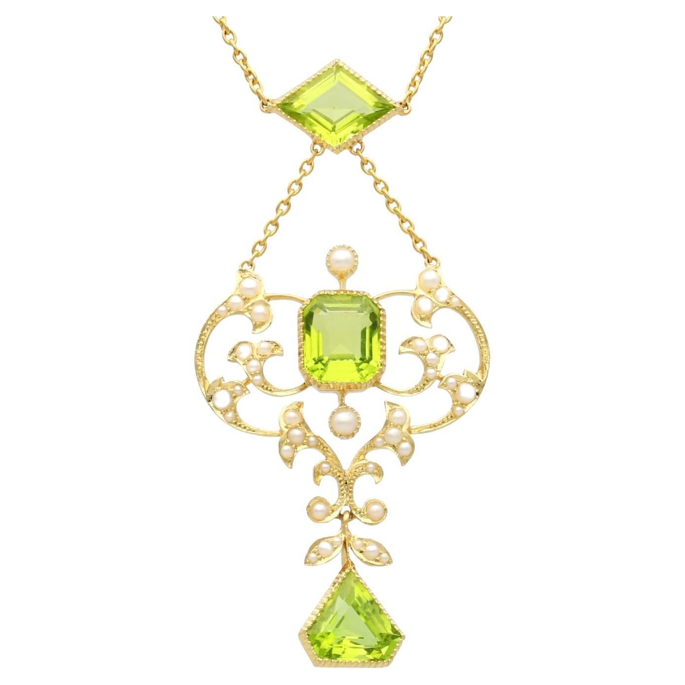 Victorian 9.32 Carat Peridot and Seed Pearl 15k Yellow Gold Necklace  For Sale