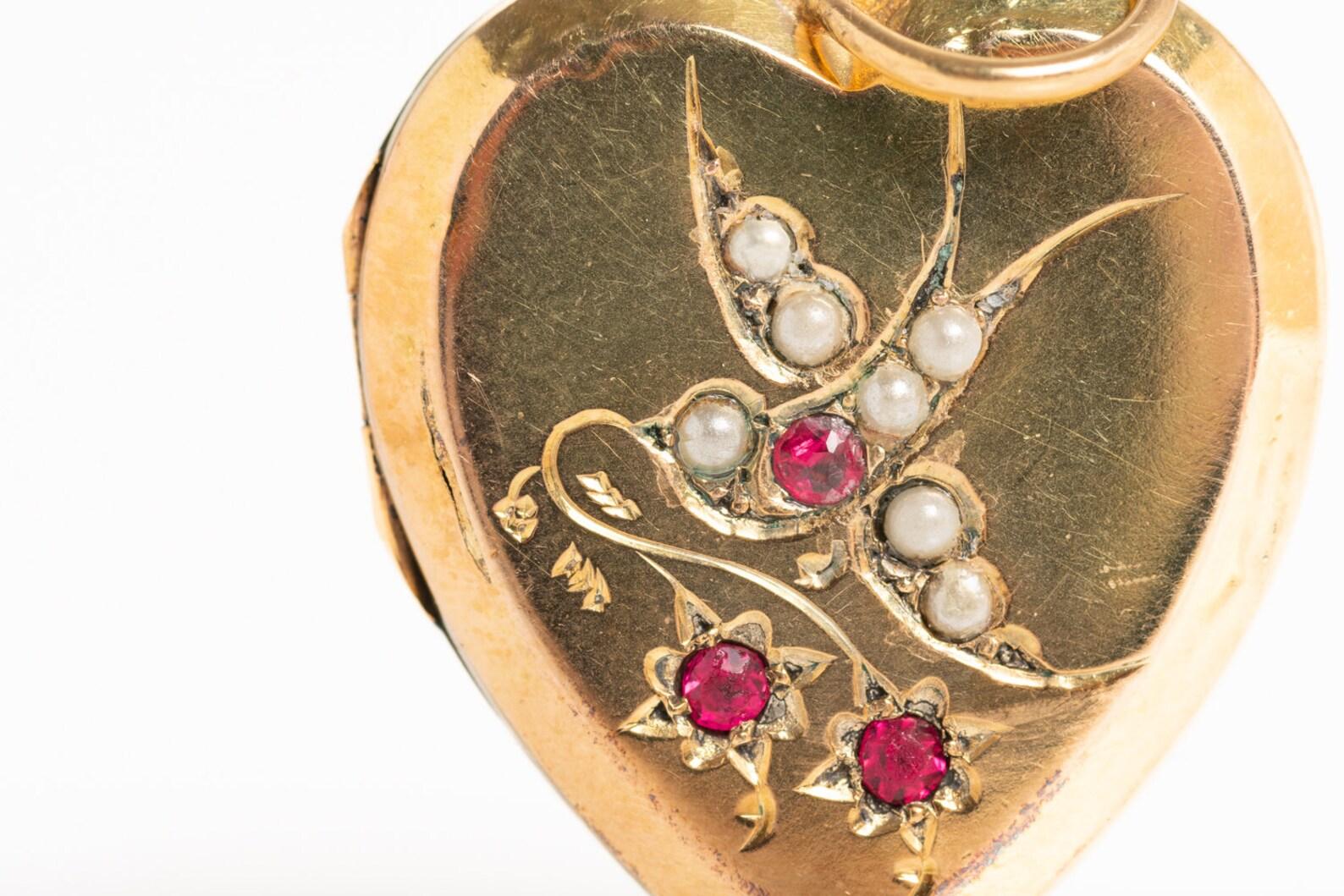  Victorian 9ct Front and Back Gold Heart Locket With Pearls and Rubies In Good Condition In Portland, England