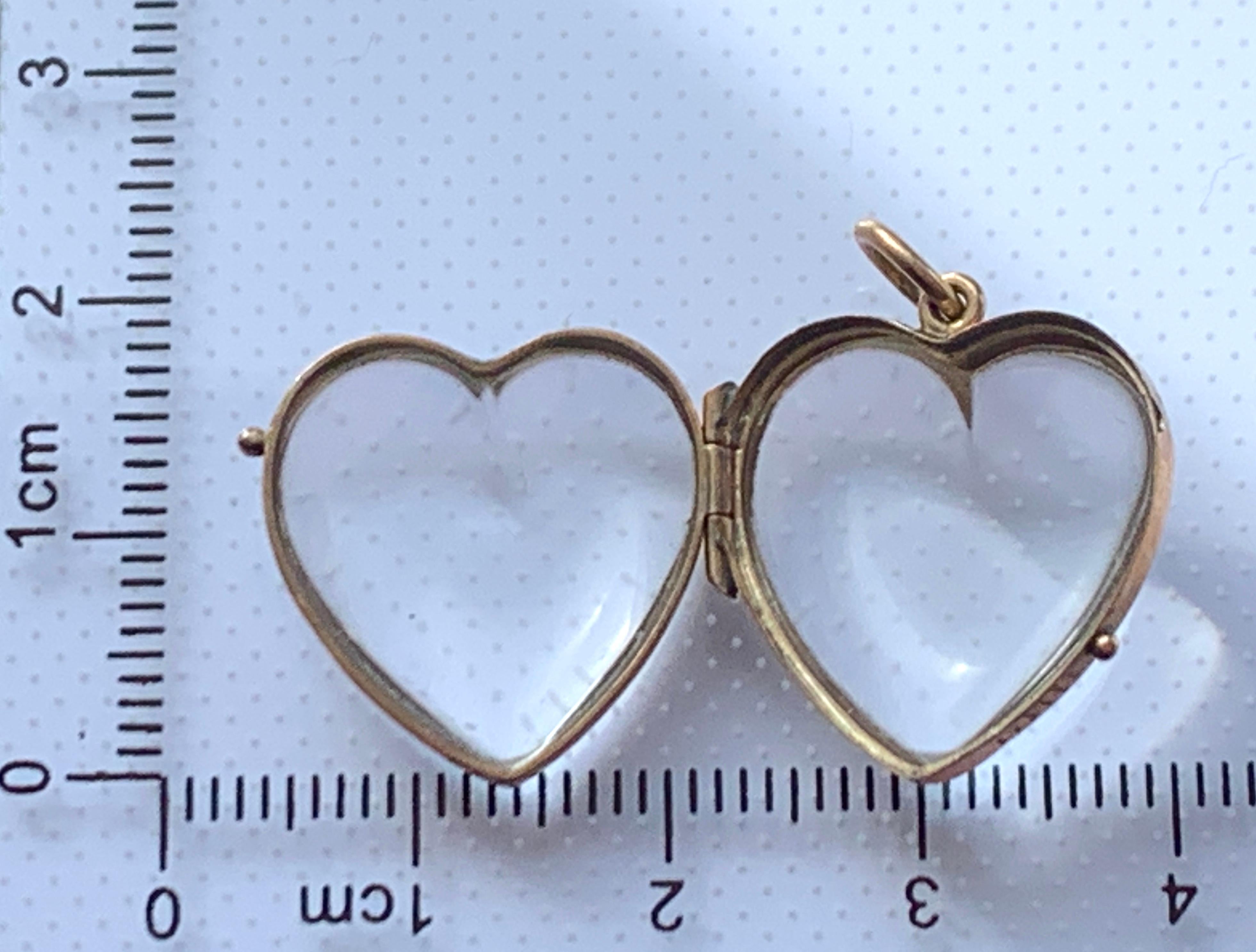 Women's Victorian 9ct Gold Crystal Heart Locket 