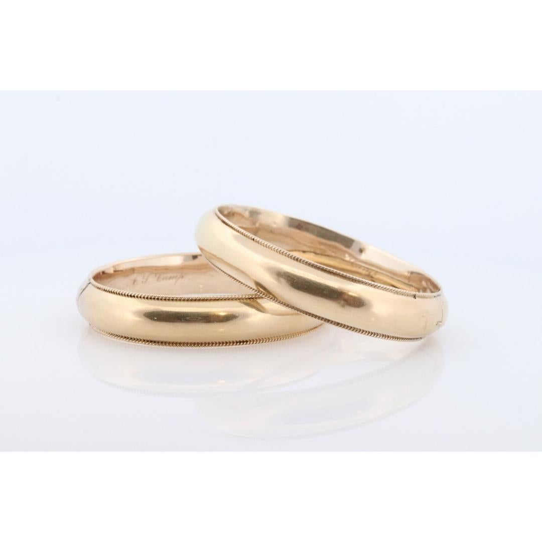 Bracelets victoriens 9 carats Bracelets jonc creux à charnière des années 1880. en vente 2