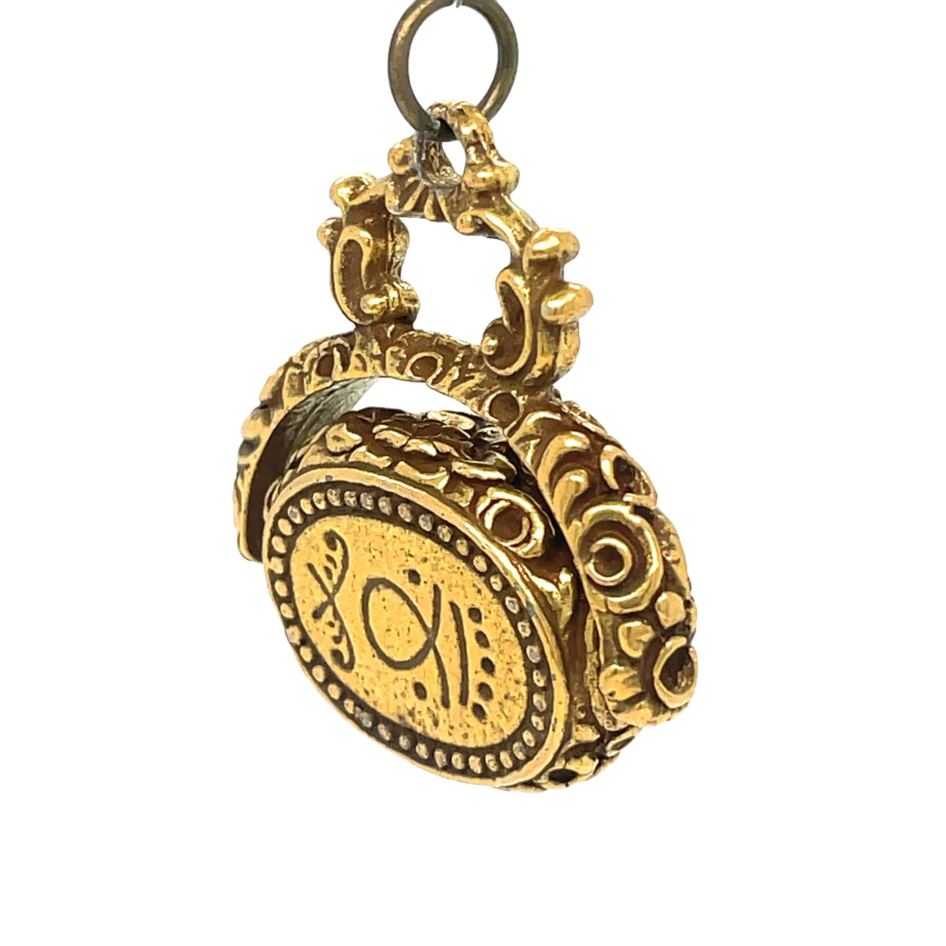 Pendentif en or 9K victorien en jade sculpté pour montre tournante en vente 1
