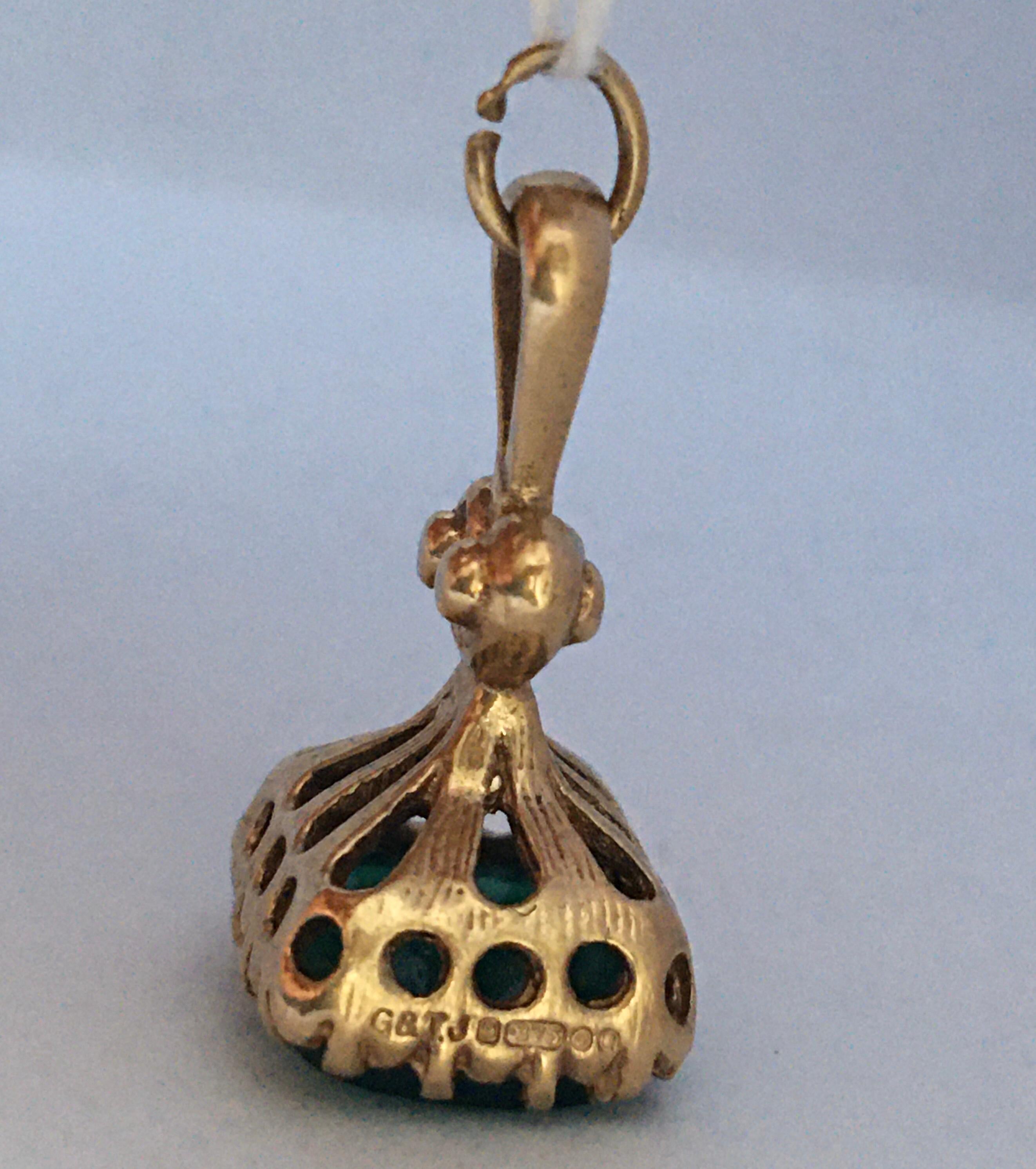 Victorian 9 Karat Gold Green Agate Antique Watch Fob Pendant In Good Condition For Sale In Carlisle, GB