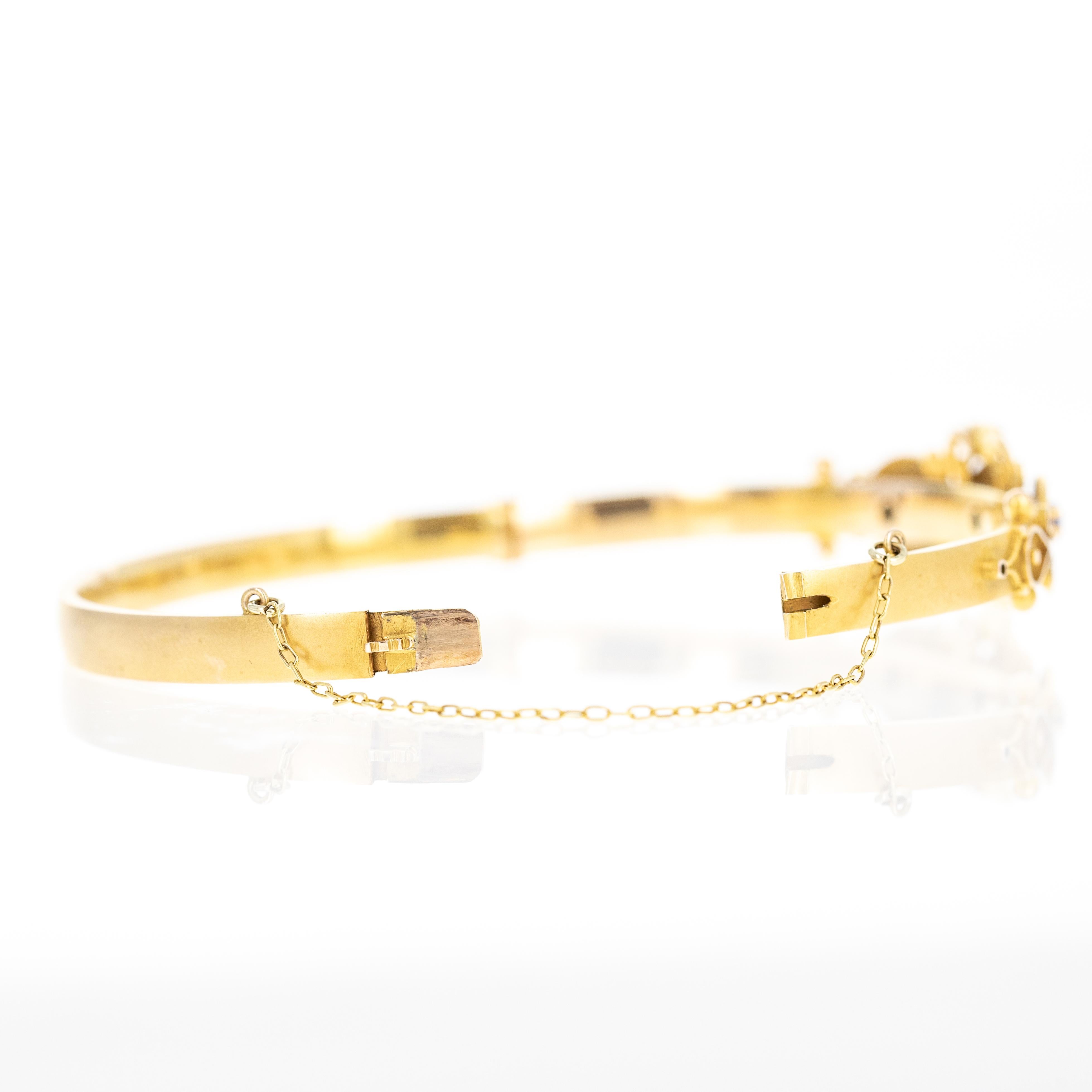 Victorian 9K Yellow Gold 0.10 Carat Sapphire Diamond Brushed Bracelet In Excellent Condition For Sale In Cape May, NJ