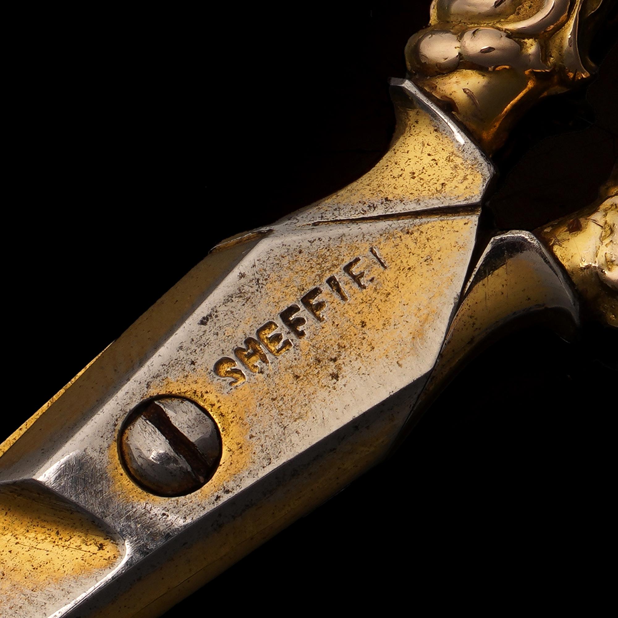 Victorian 9k gold scissors For Sale 4