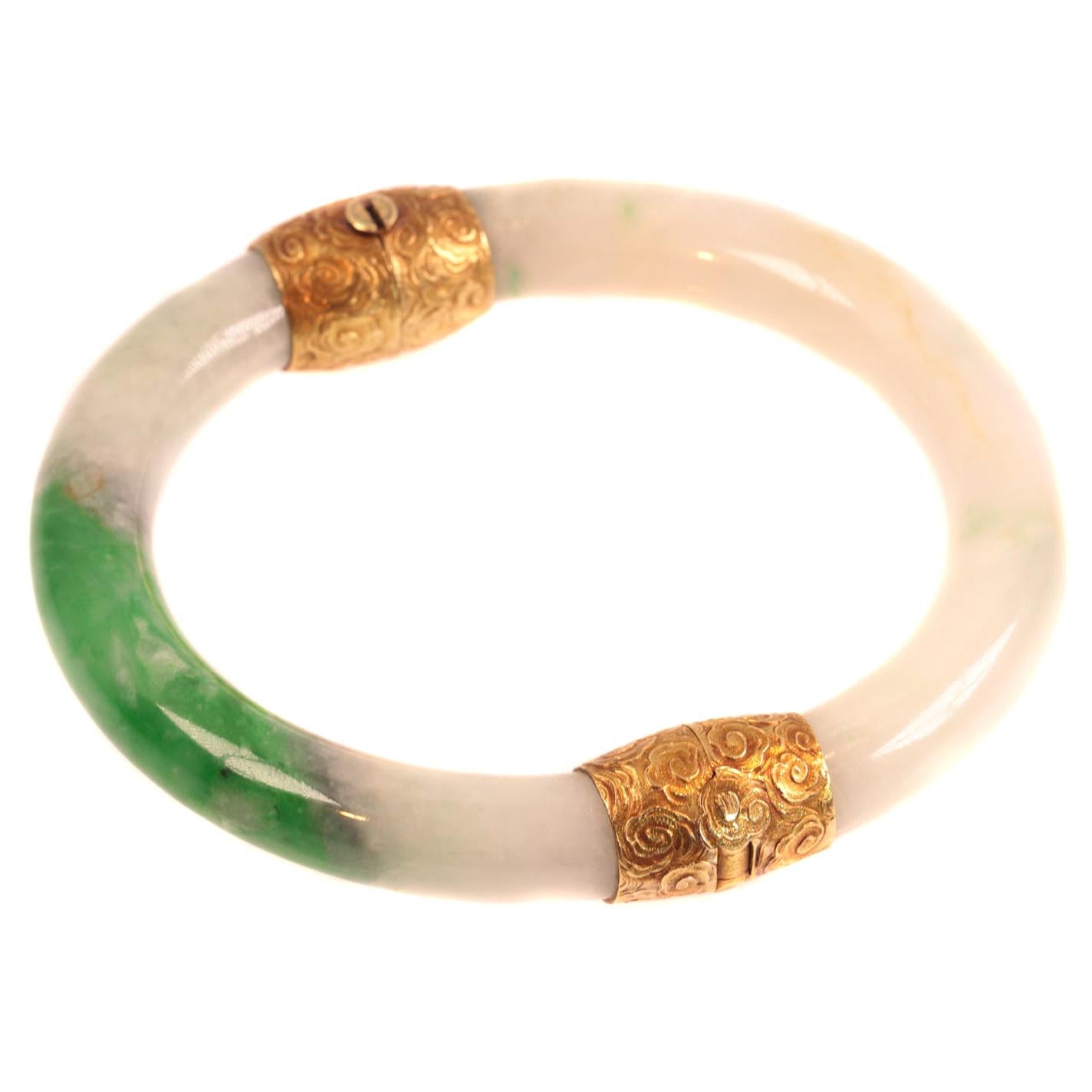 Victorian A-Jade Certified Bangle with 18 Karat Gold Closure and Hinge, 1880s For Sale