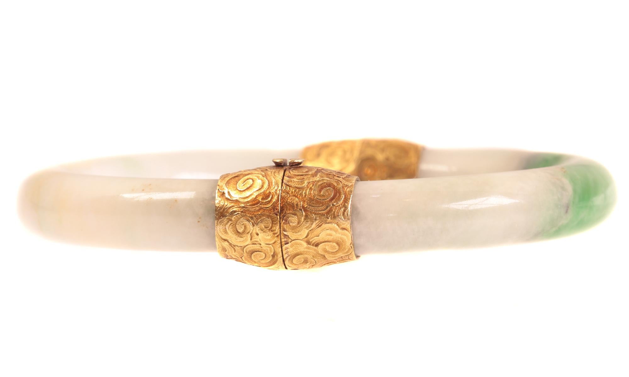 Victorian A-Jade Certified Bangle with 18 Karat Gold Closure and Hinge, 1880s For Sale 7