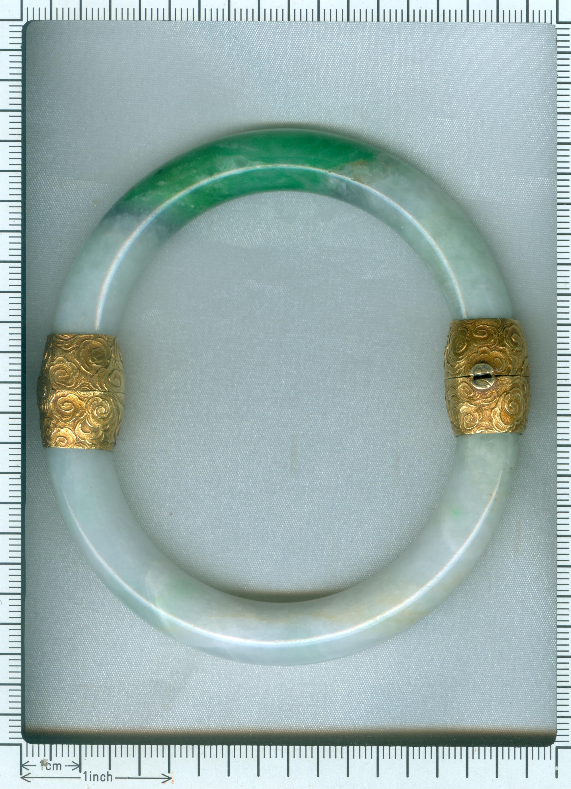 Victorian A-Jade Certified Bangle with 18 Karat Gold Closure and Hinge, 1880s For Sale 11