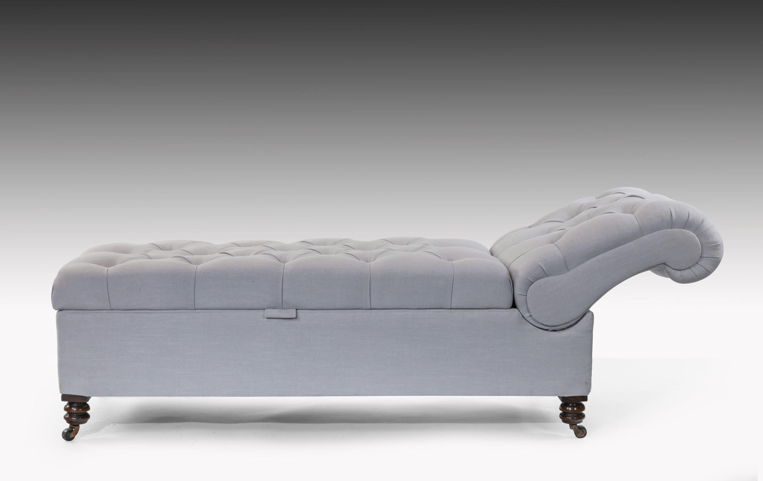 Victorian Adjustable Linen Daybed Couch on Mahogany Turned Feet 2