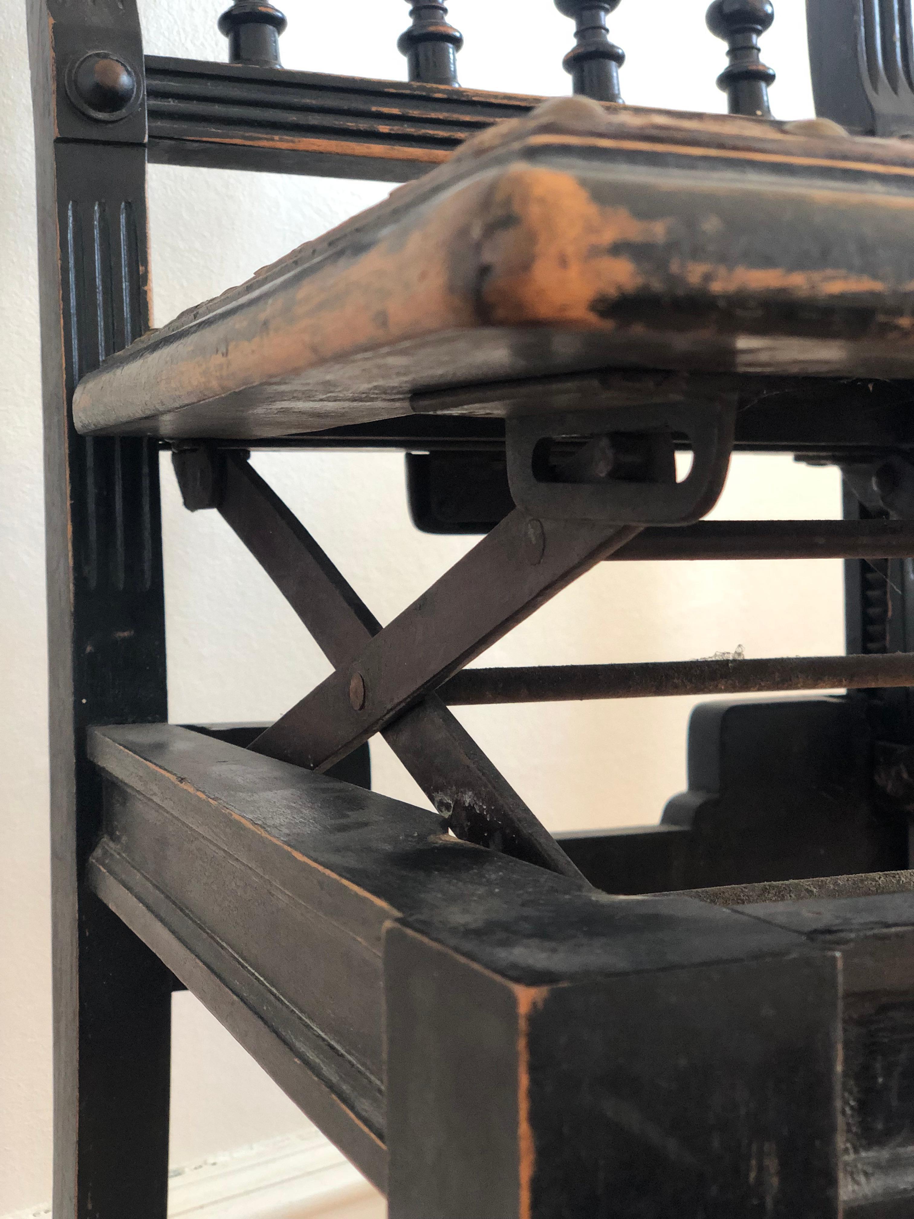 20th Century Victorian Adjustable Music Chair Beethoven 1900 For Sale