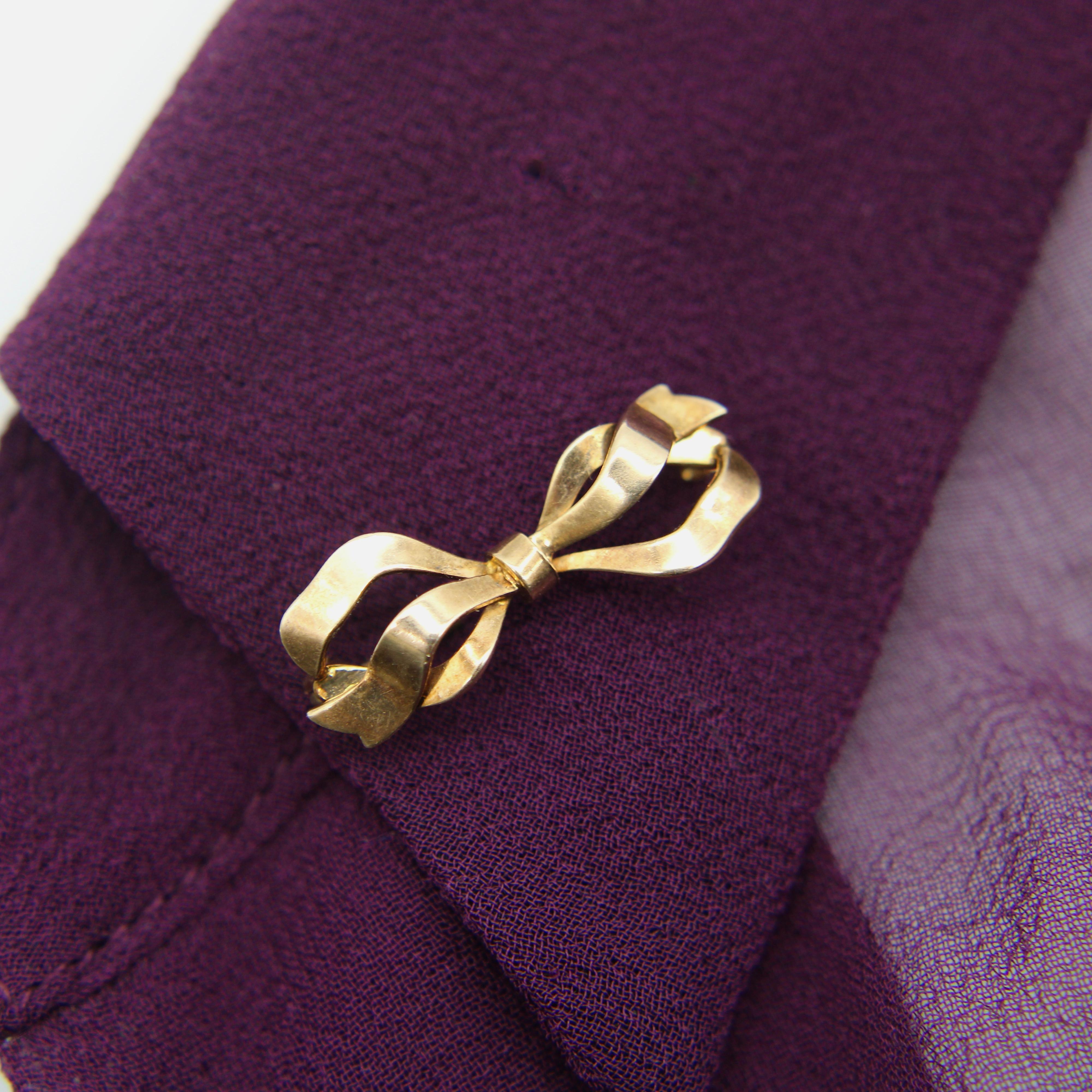 Victorian Adorable 14K Gold Bow Pin or Brooch  In Good Condition In Venice, CA