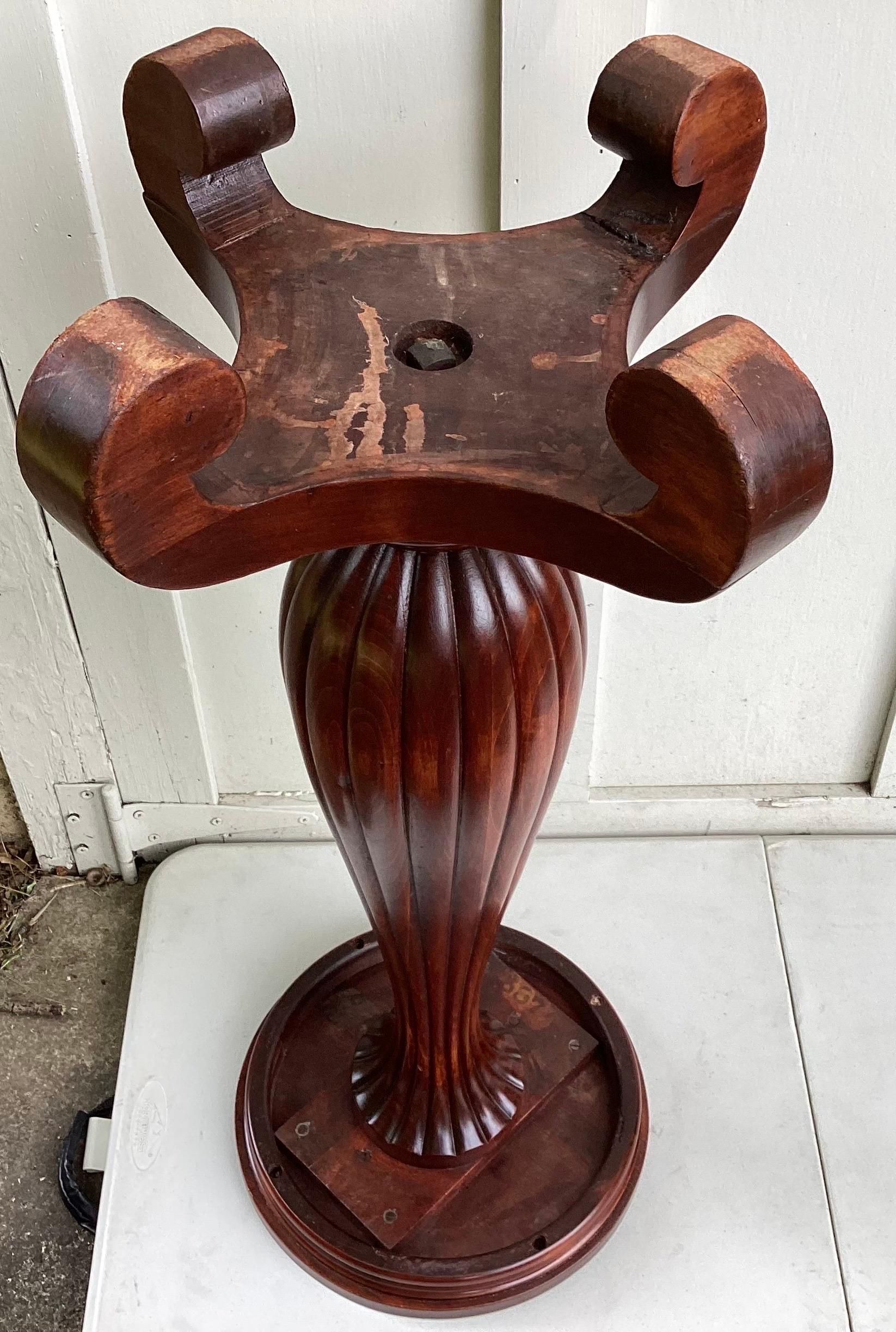 Victorian Aesthetic Movement Red Mahogany Pedestal or Plant Stand For Sale 2