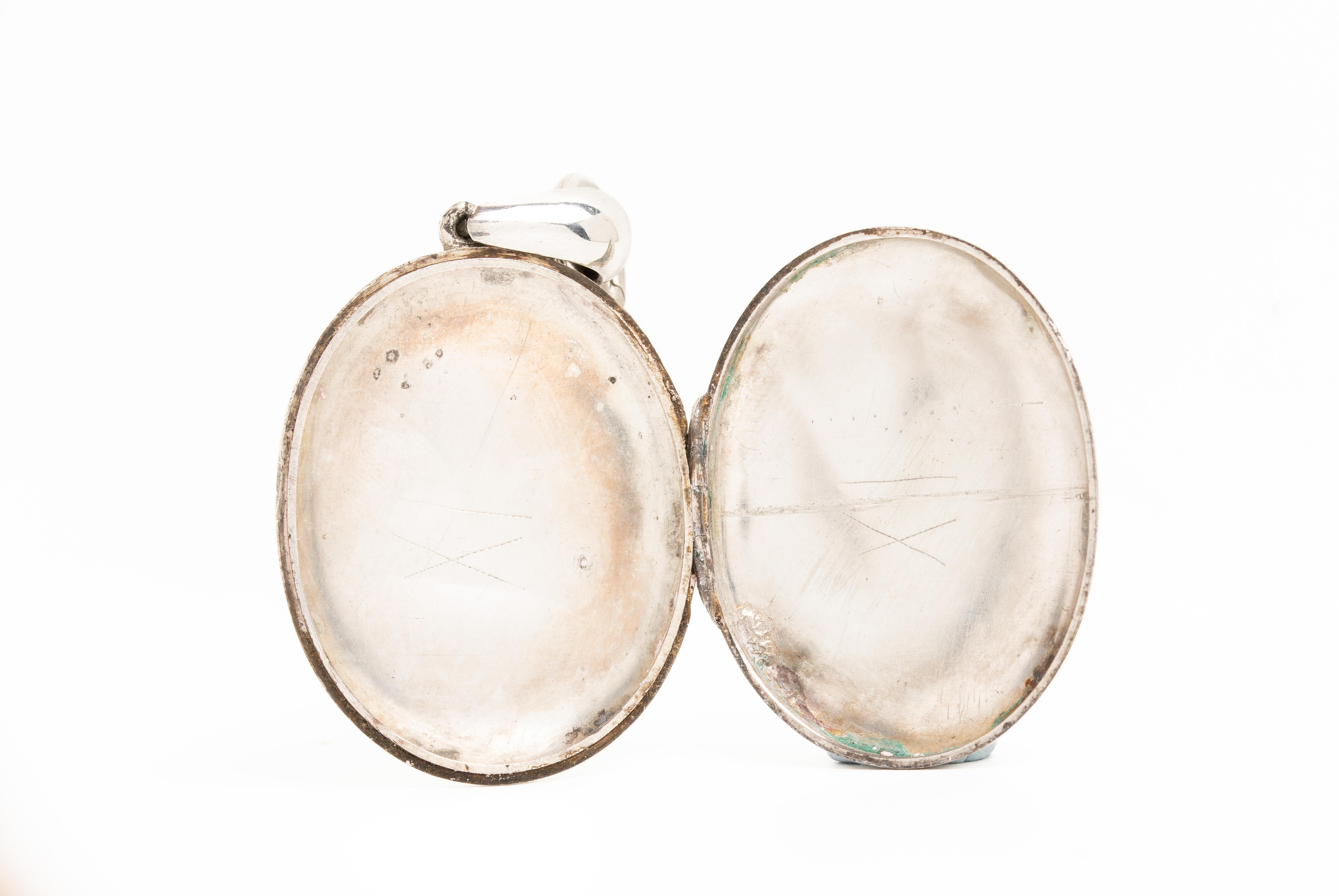 Viktorianische Aesthetic Movement Silber Medaillon mit einem Paar von Schwalben Damen