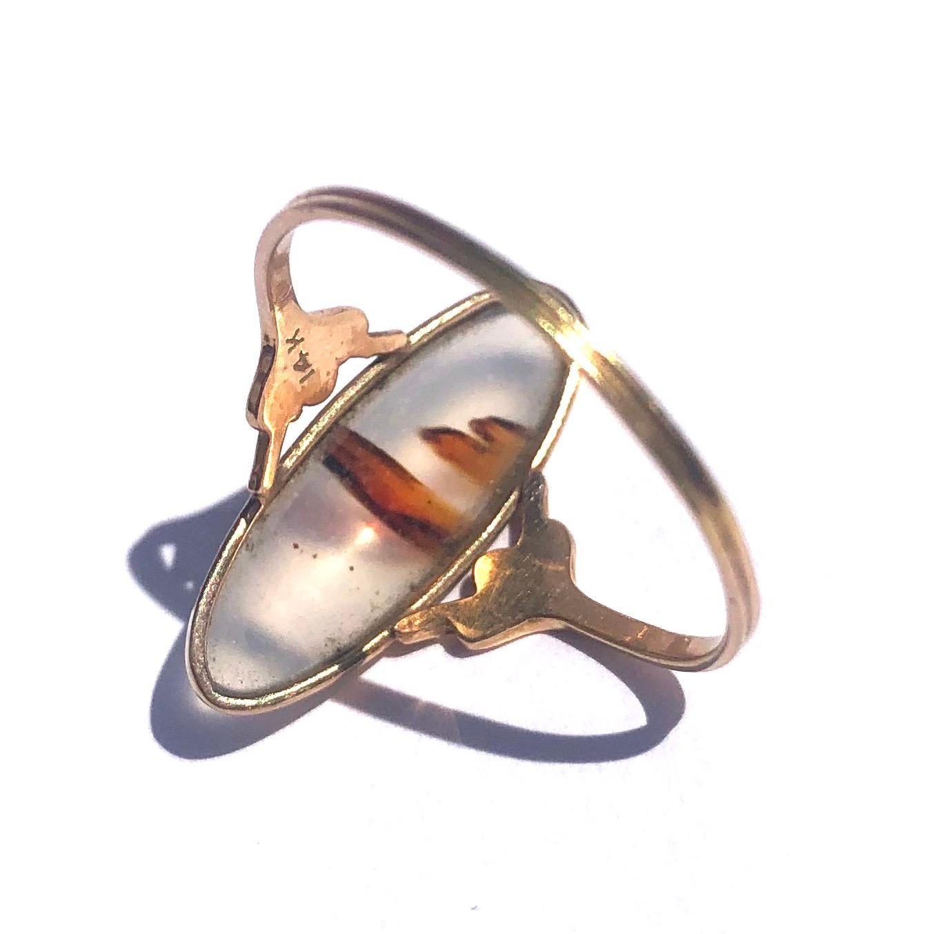 Oval Cut Victorian Agate and 14 Carat Gold Ring For Sale