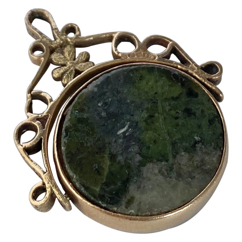 Victorian Agate and 9 Carat Gold Swivel Fob