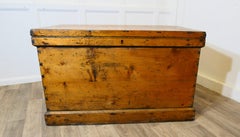 Victorian Age Darkened Pine Carpenters Box   This is a heavy quality pine box