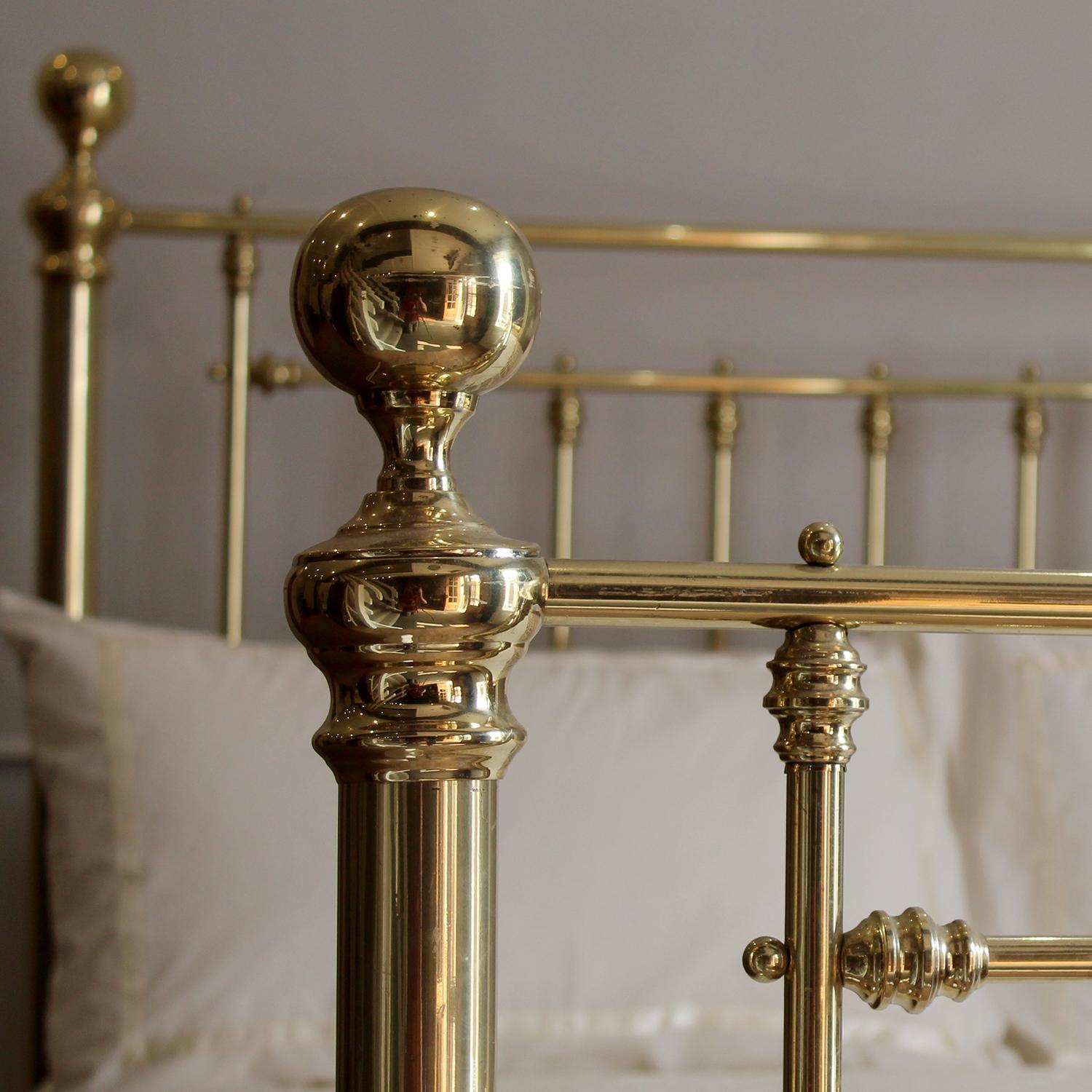 Victorian All Brass Antique Bed MD157 In Good Condition In Wrexham, GB