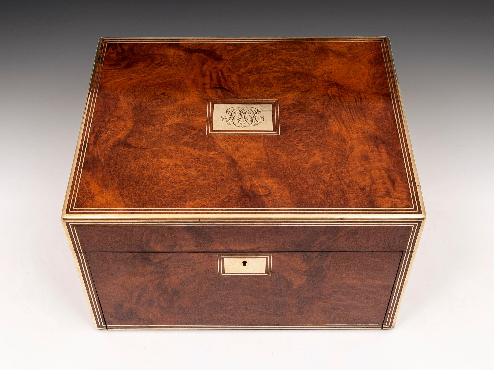 Victorian Amboyna Silver Gilt Dressing Box In Good Condition For Sale In Northampton, GB