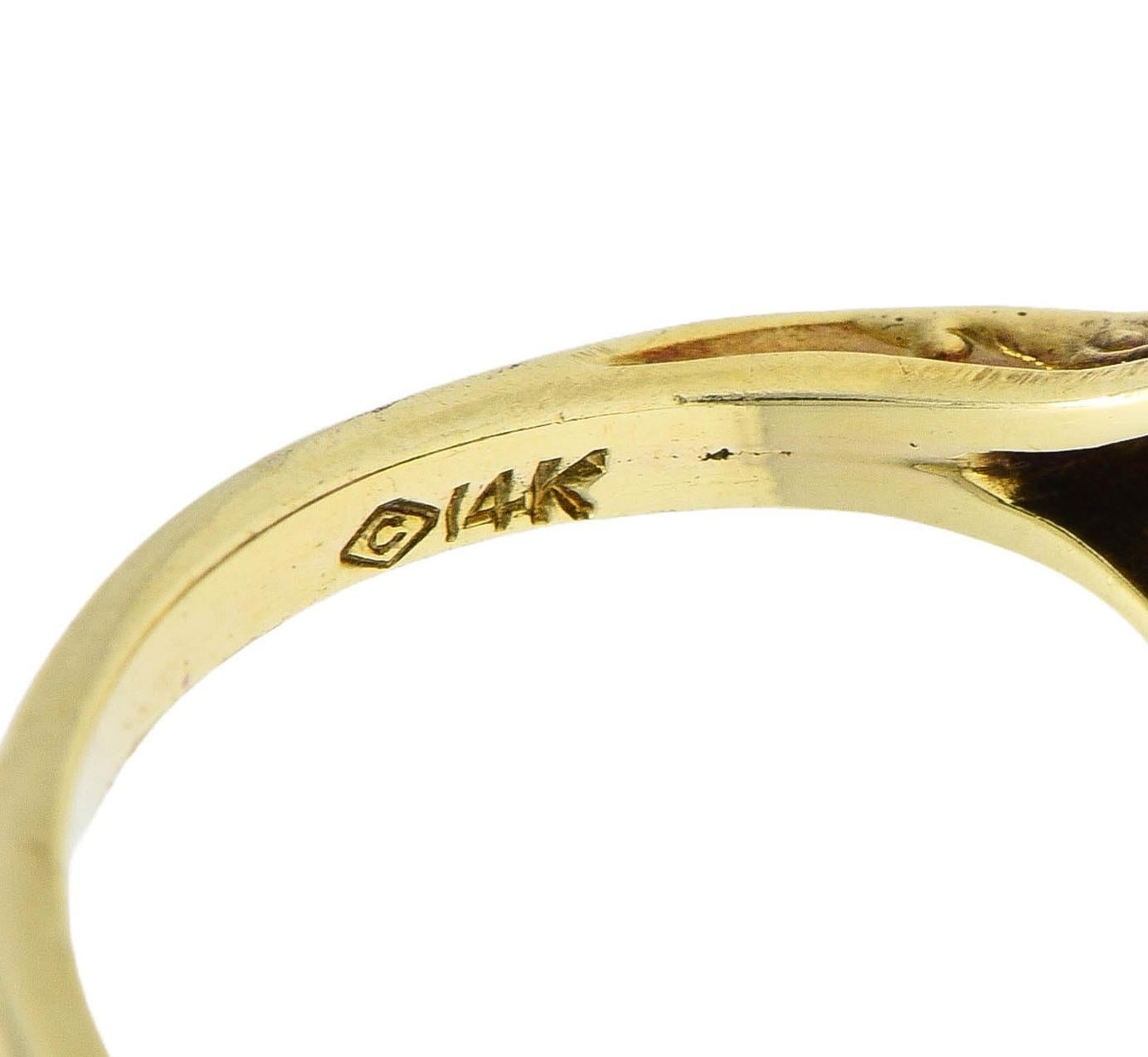 Anillo Antiguo Flor de Lis Corazón Amatista Victoriana de Oro Amarillo de 14 Kilates 3