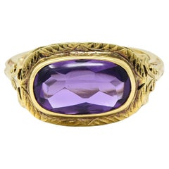 Anillo Antiguo Flor de Lis Corazón Amatista Victoriana de Oro Amarillo de 14 Kilates