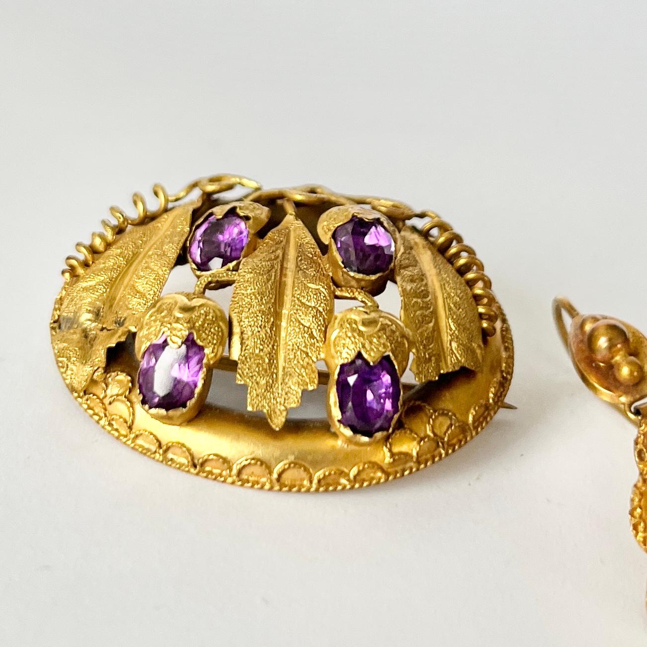 Victorian Amethyst 9 Carat Yellow Gold Brooch and Earring Set For Sale 2