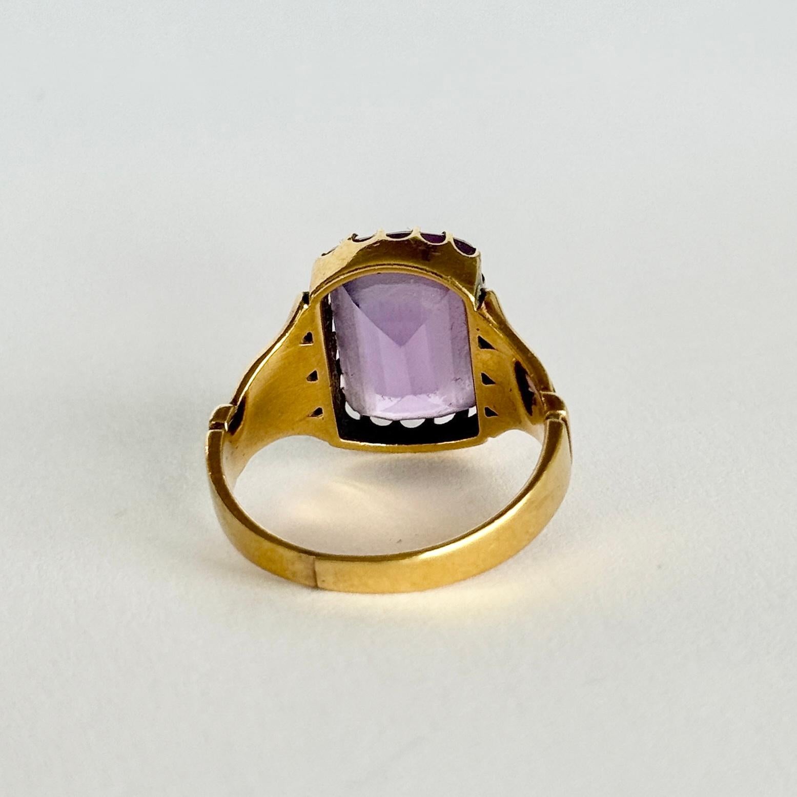 Victorian Amethyst and 18 Carat Gold Cocktail Ring en Bueno estado para la venta en Chipping Campden, GB