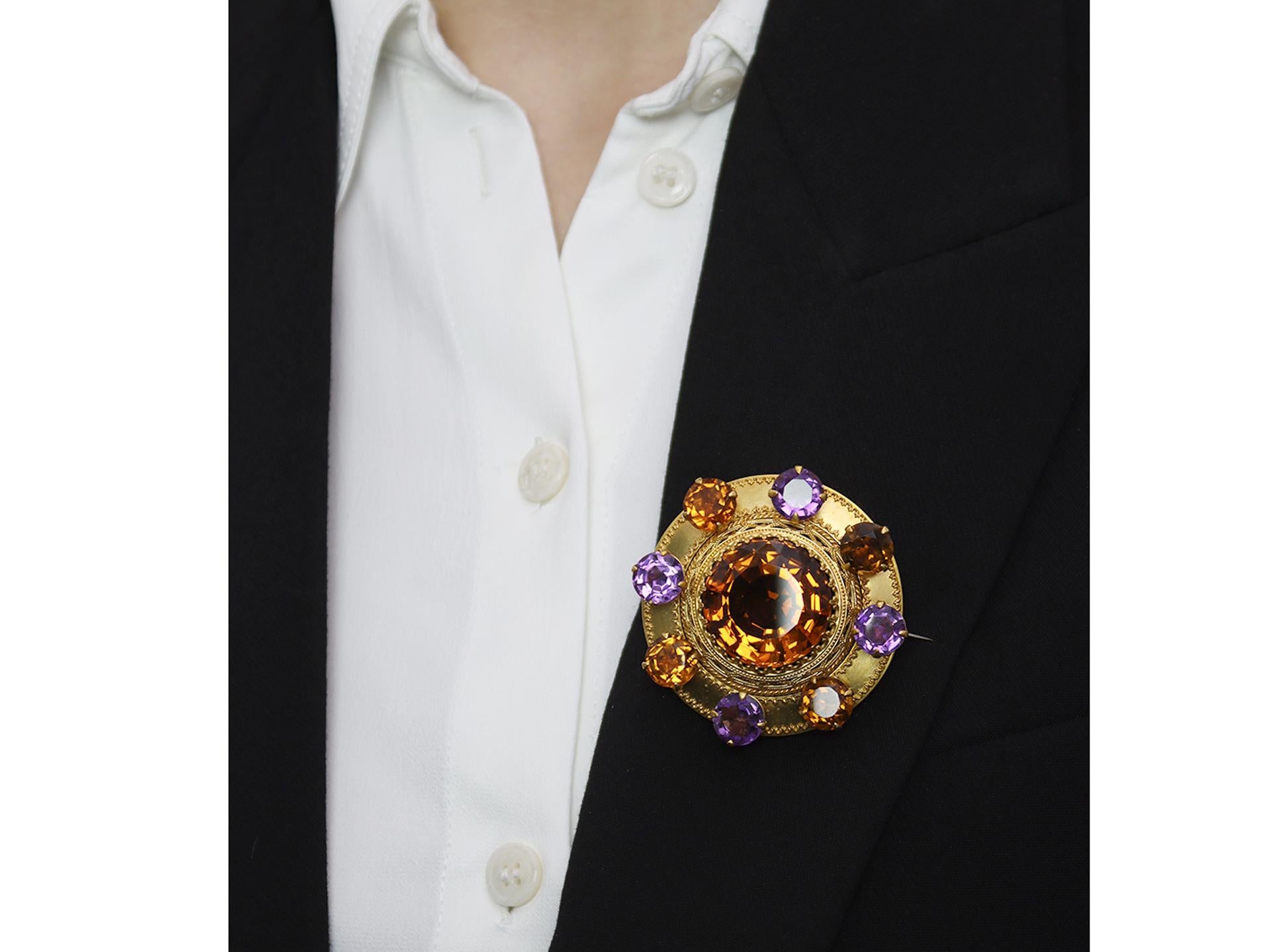 Victorian amethyst and citrine brooch, circa 1860. In Good Condition For Sale In London, GB