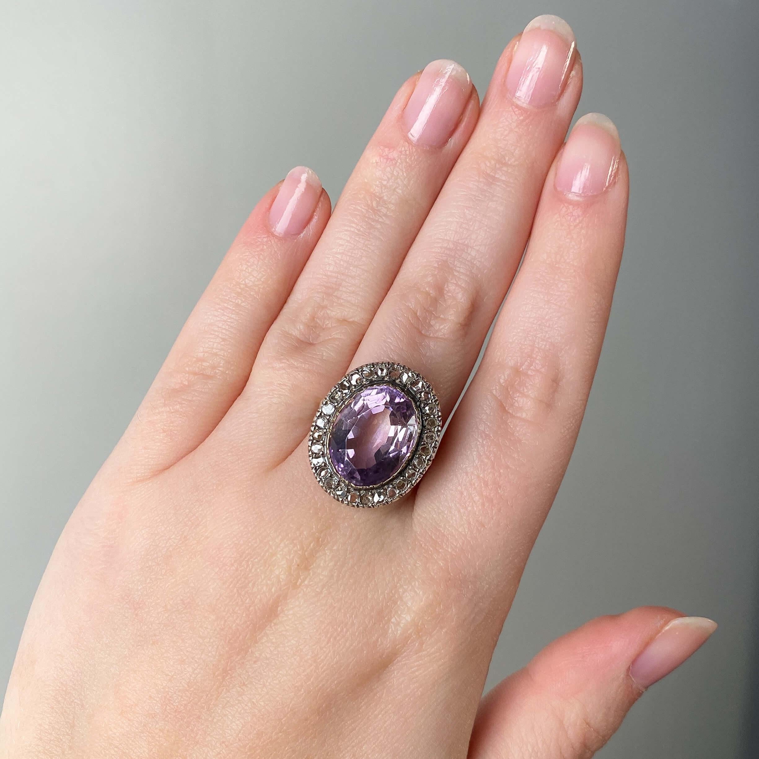 Victorian Amethyst and Diamond Ring of 15ct Gold im Angebot 1