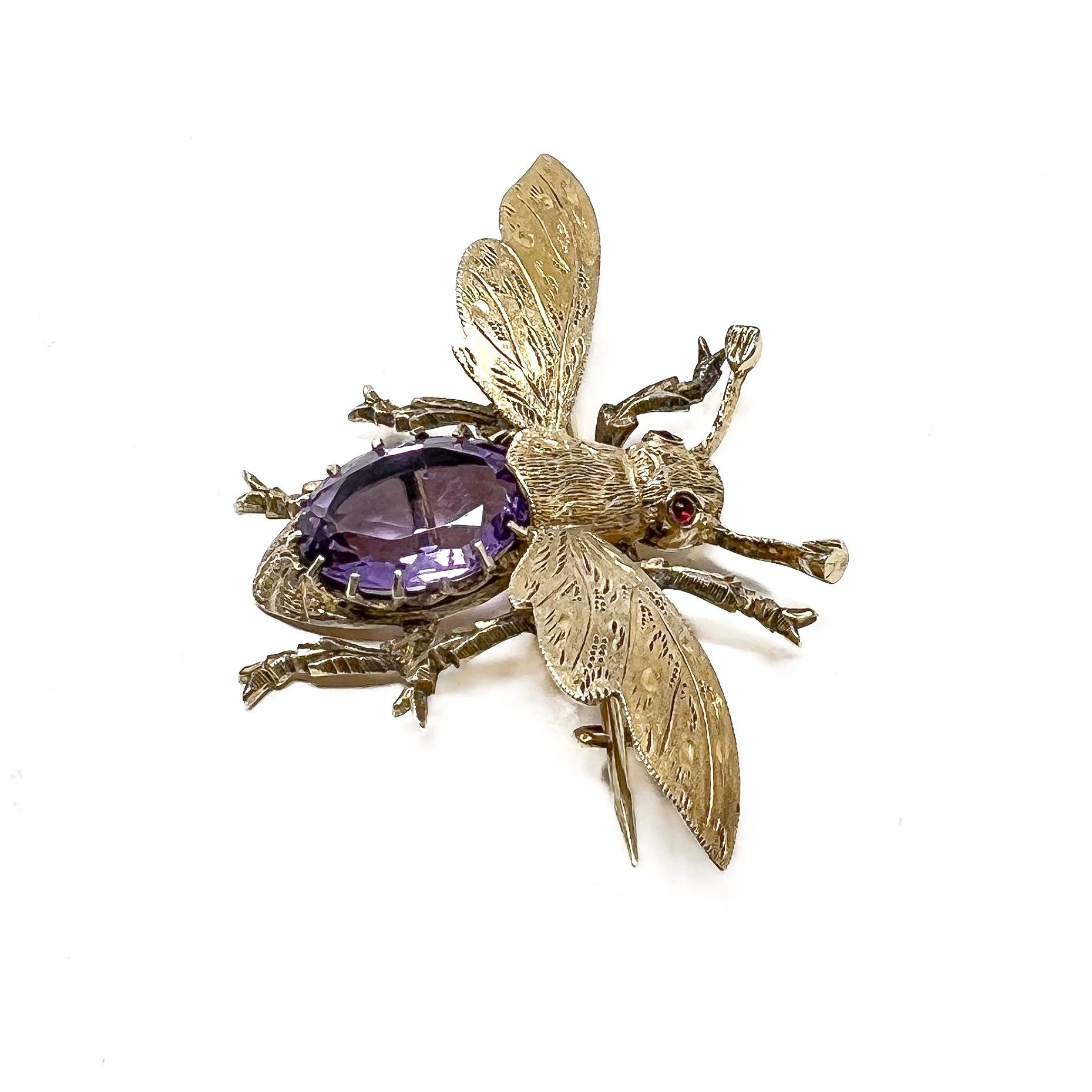 Victorian Amethyst and Gold Plated Silver Antique Insect Pendant/Brooch In Excellent Condition For Sale In Skelmersdale, GB