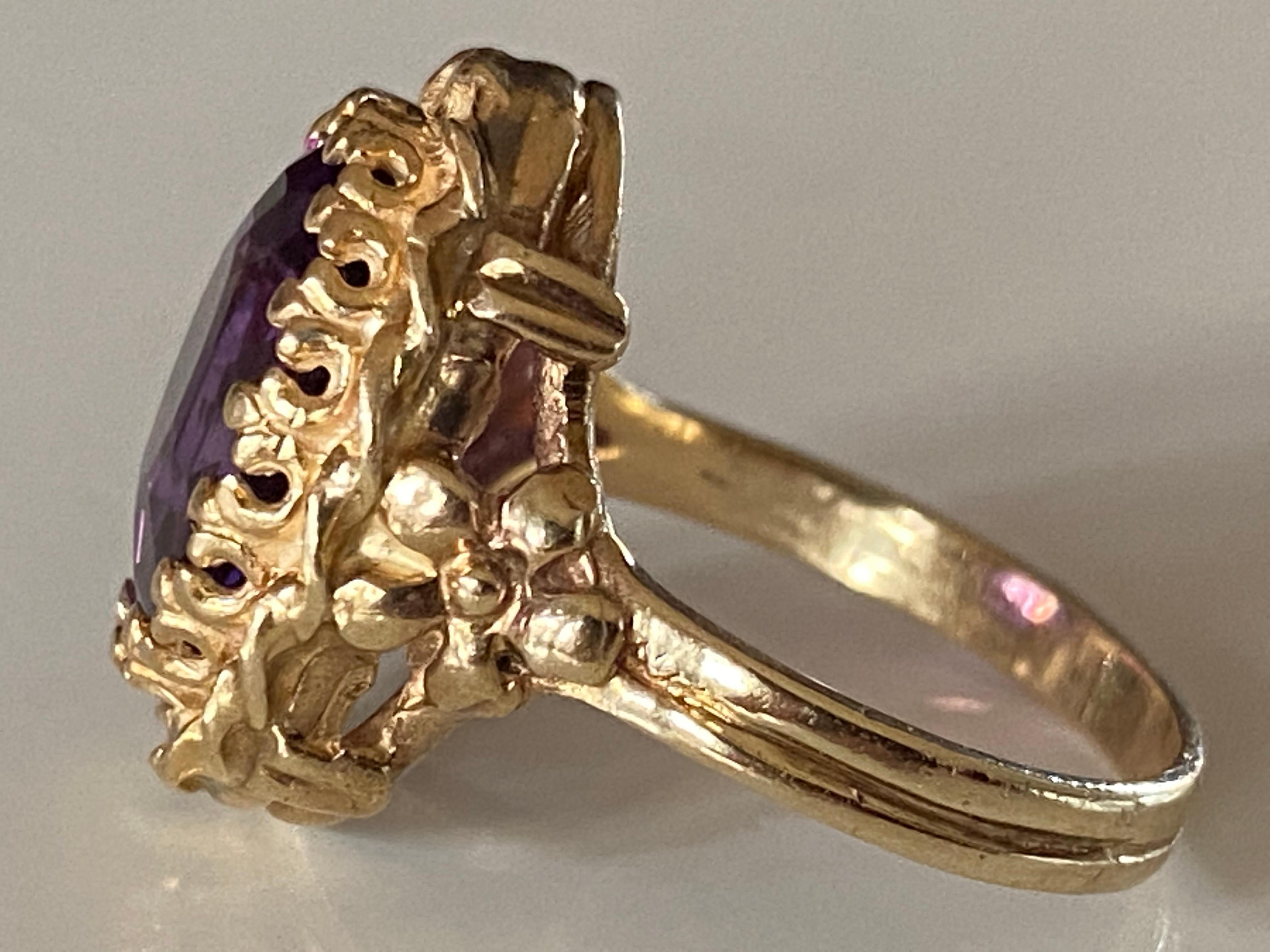 Viktorianischer Cocktailring aus Gelbgold mit Amethyst und Gelbgold Damen im Angebot