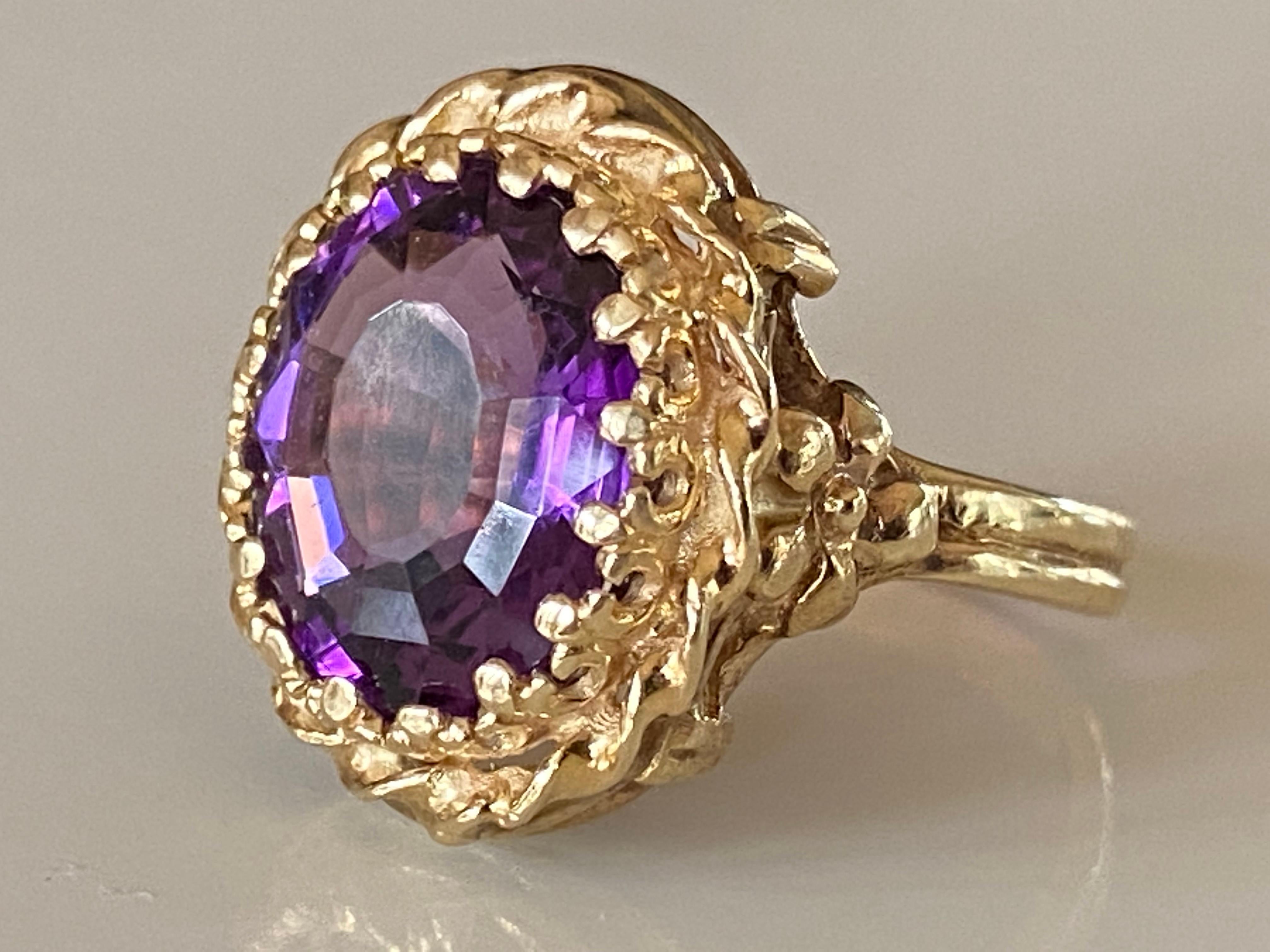 Viktorianischer Cocktailring aus Gelbgold mit Amethyst und Gelbgold im Angebot 1