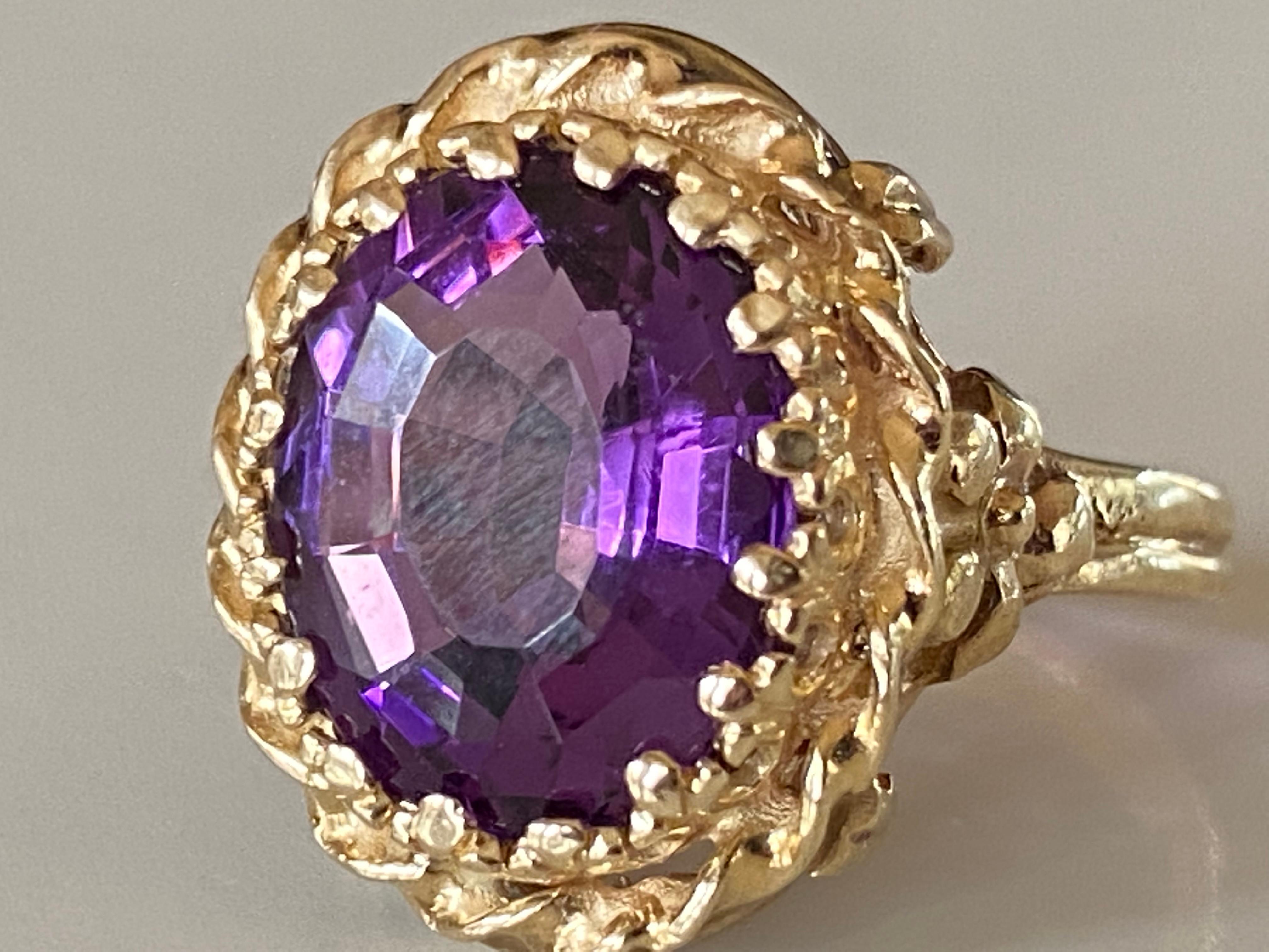 Viktorianischer Cocktailring aus Gelbgold mit Amethyst und Gelbgold im Angebot 2