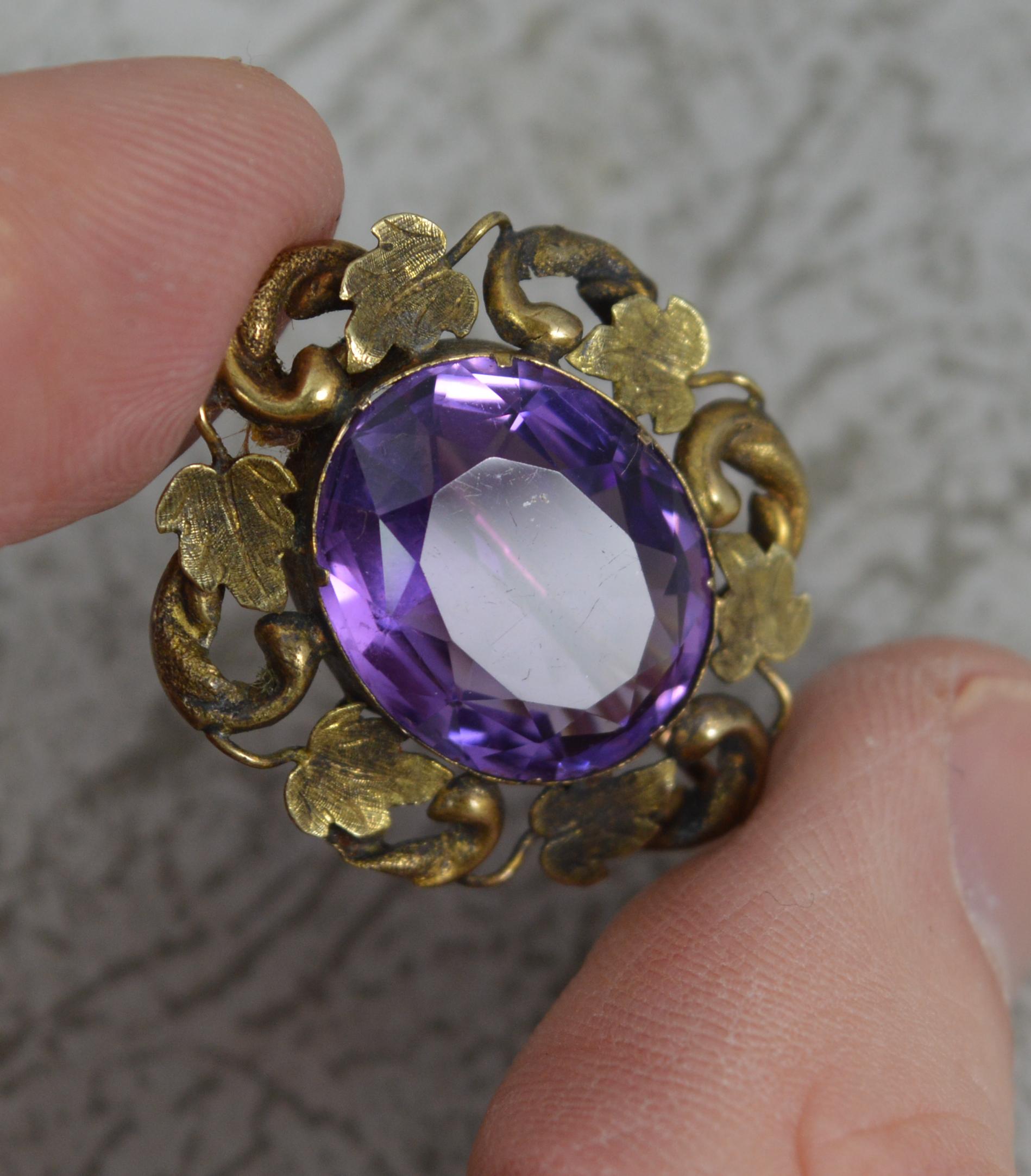 Victorian Amethyst and Yellow Gold Floral Brooch, c1860 In Good Condition In St Helens, GB