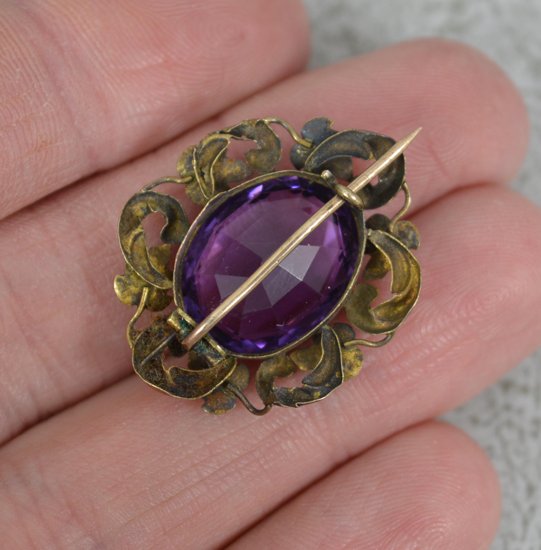 Victorian Amethyst and Yellow Gold Floral Brooch, c1860 1