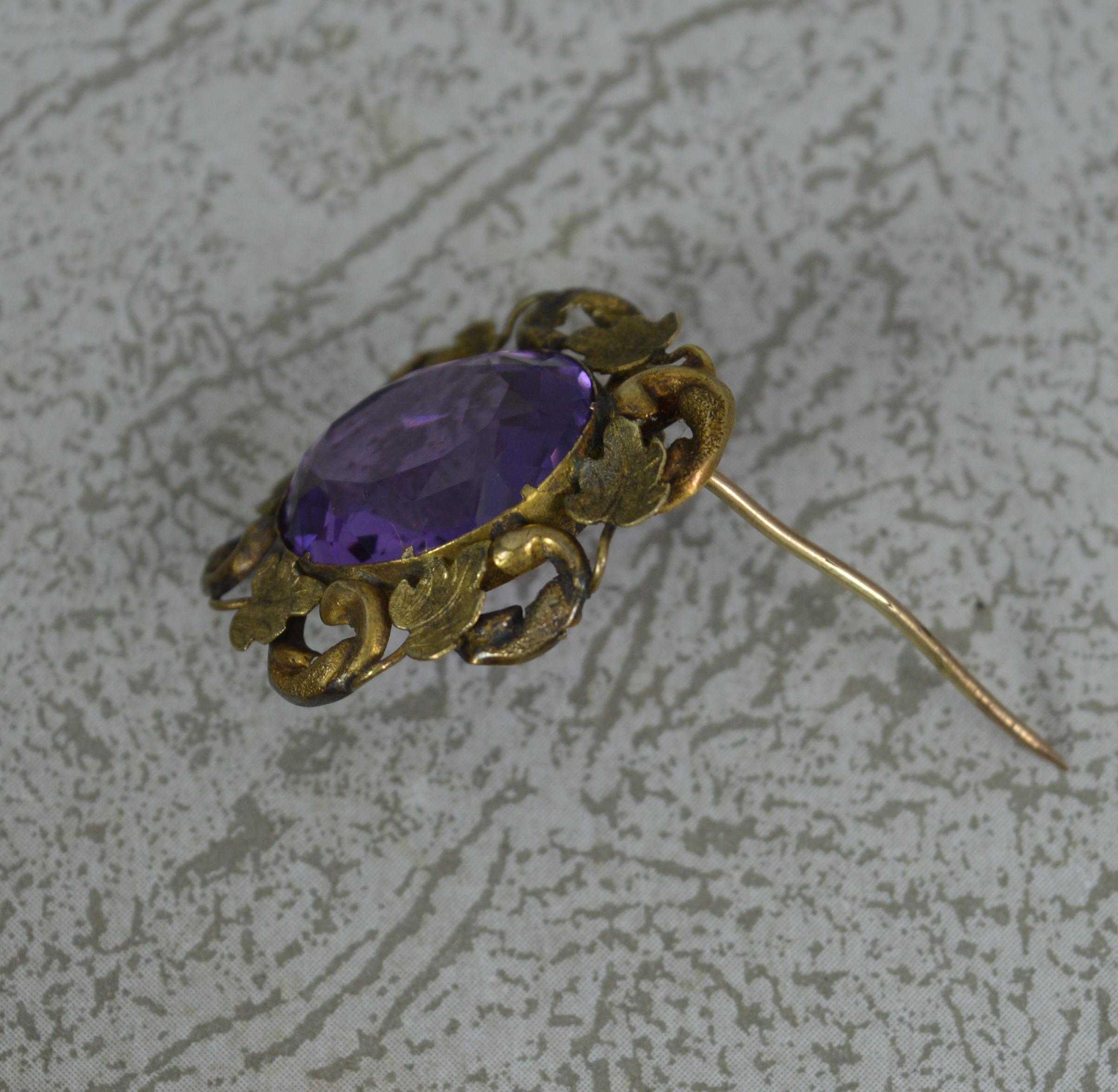 Victorian Amethyst and Yellow Gold Floral Brooch, c1860 3