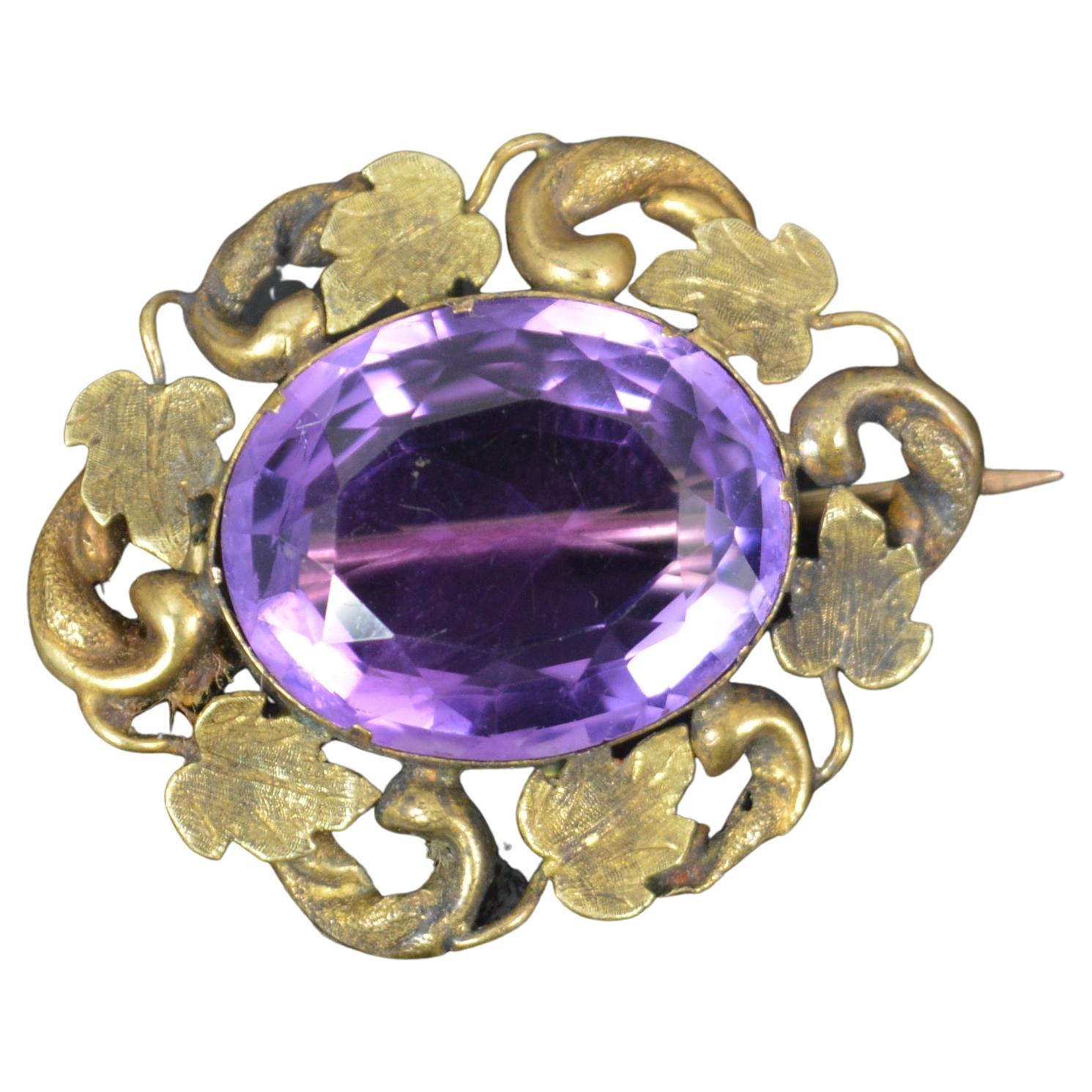 Victorian Amethyst and Yellow Gold Floral Brooch, c1860
