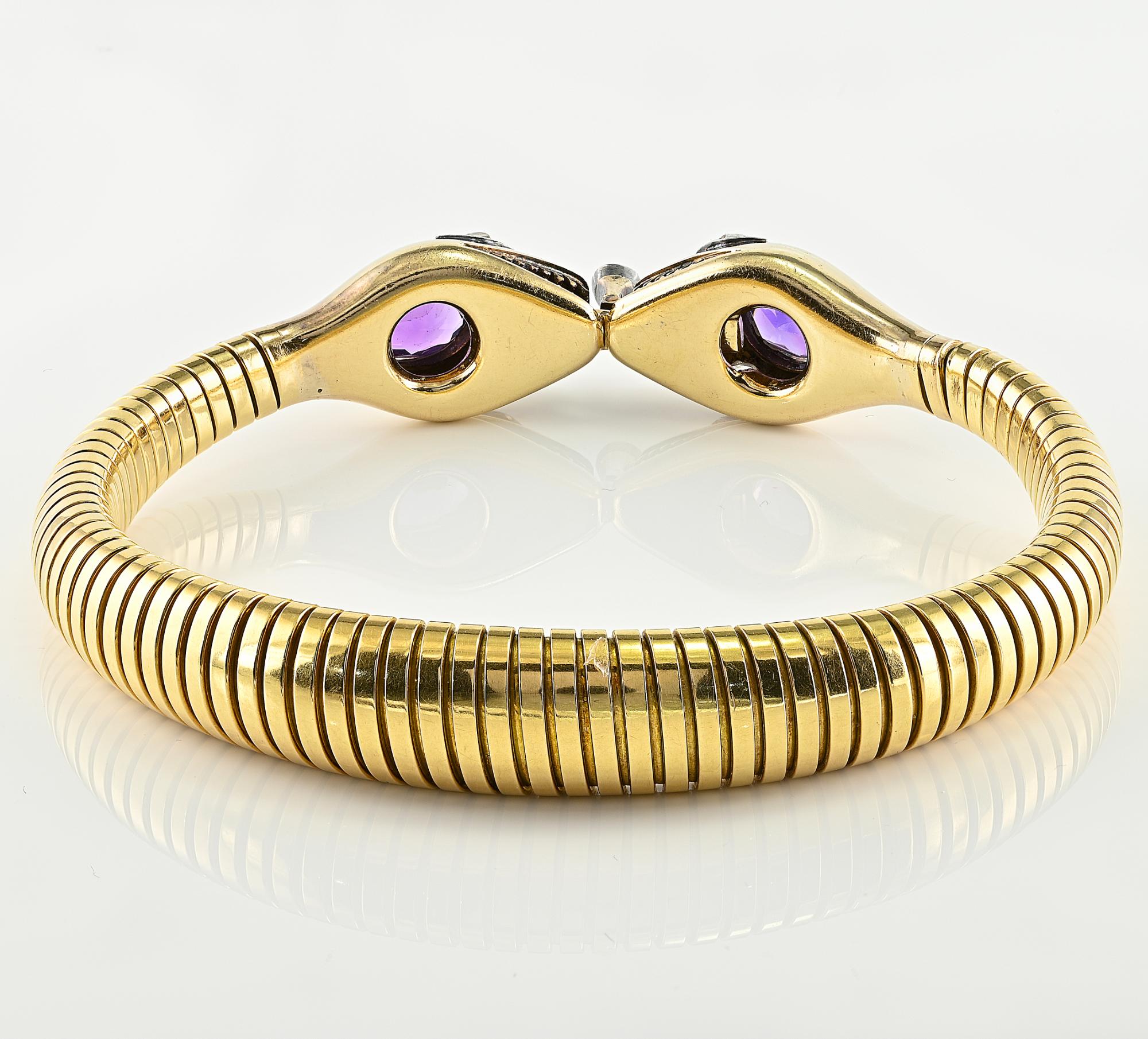 Bracelet Tubogas rétro à double serpent en diamants et améthyste 18 carats en vente 5