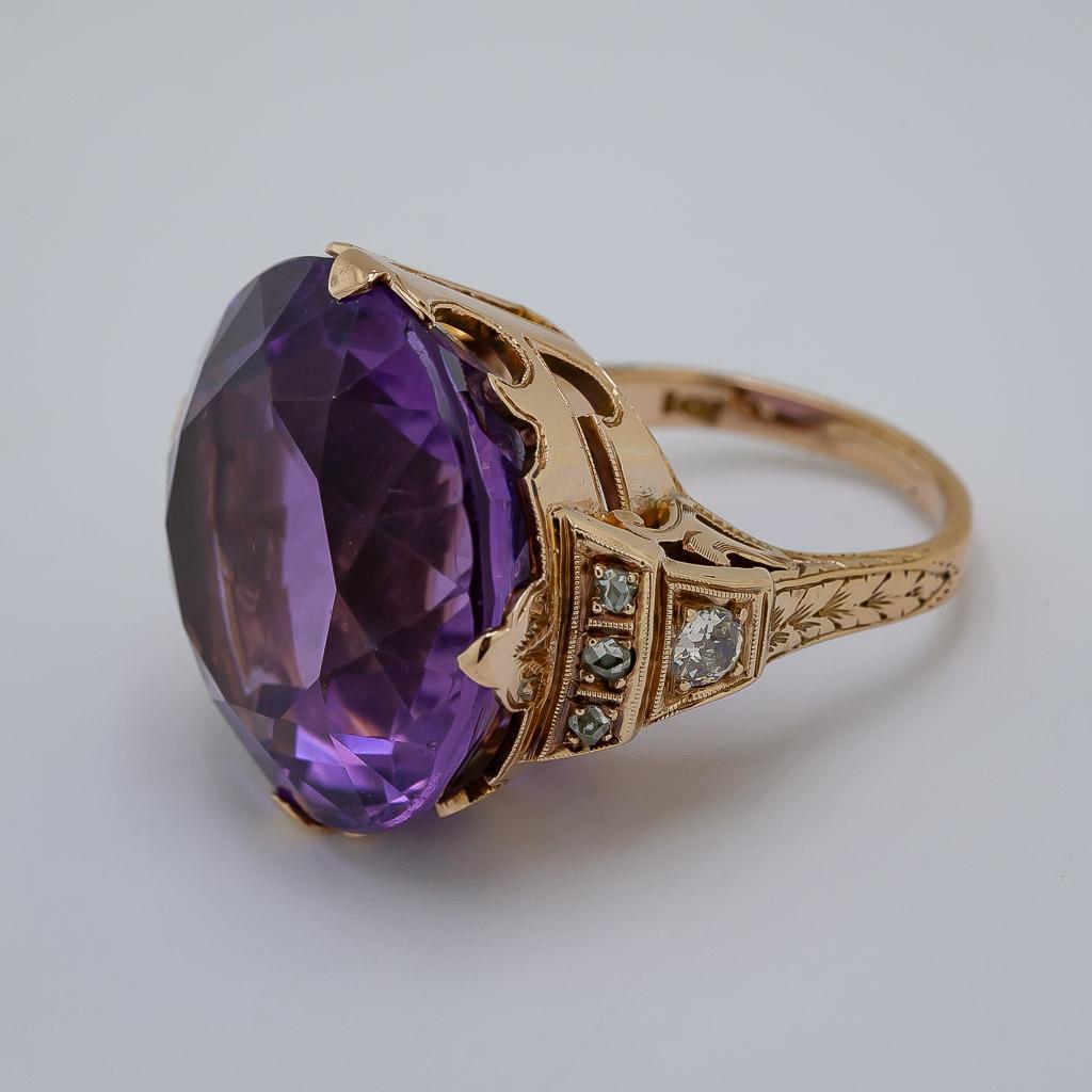 Bague victorienne en or jaune, améthyste et diamant en vente 3