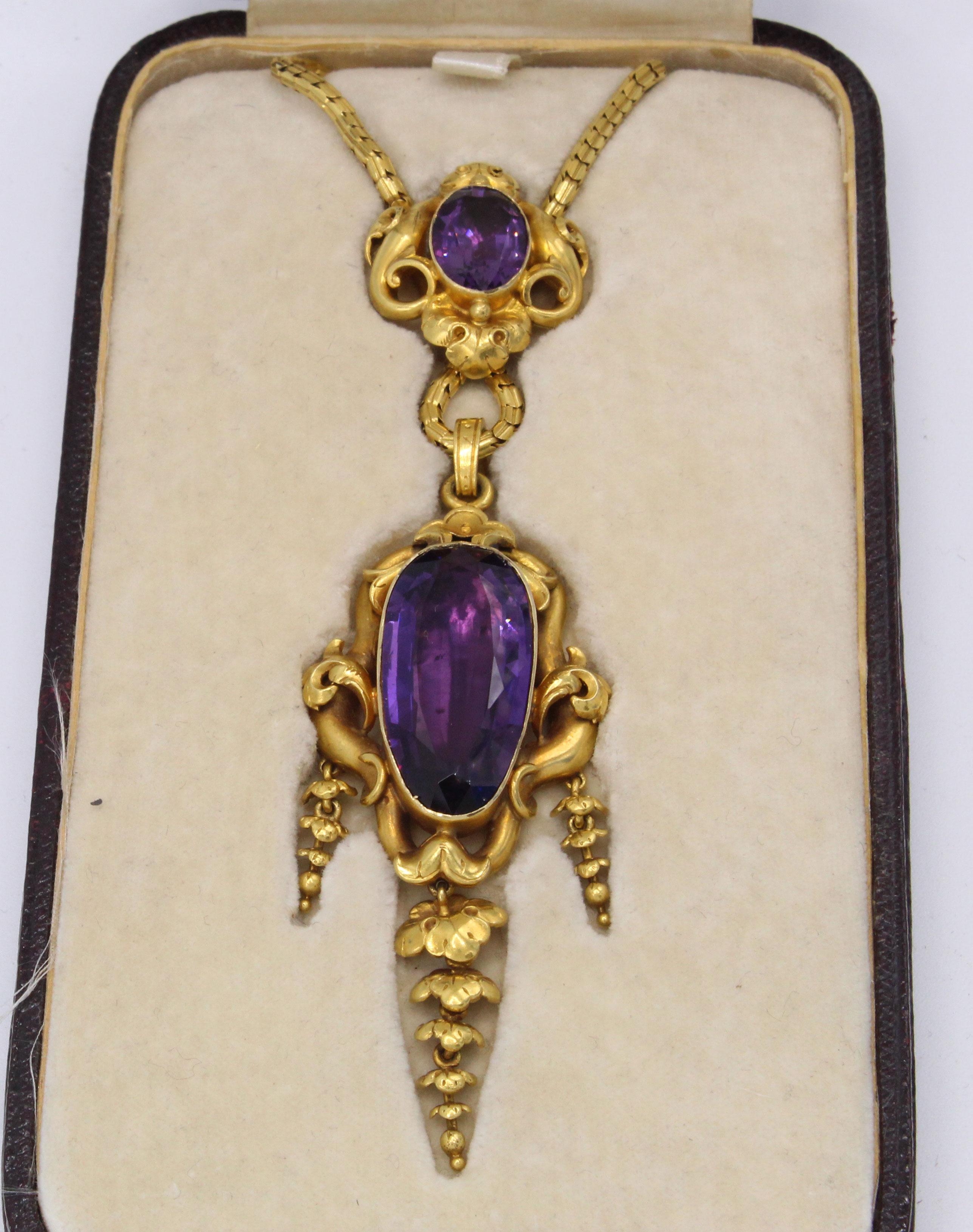Victorian Amethyst Gold Pendant Necklace In Excellent Condition For Sale In New York, NY