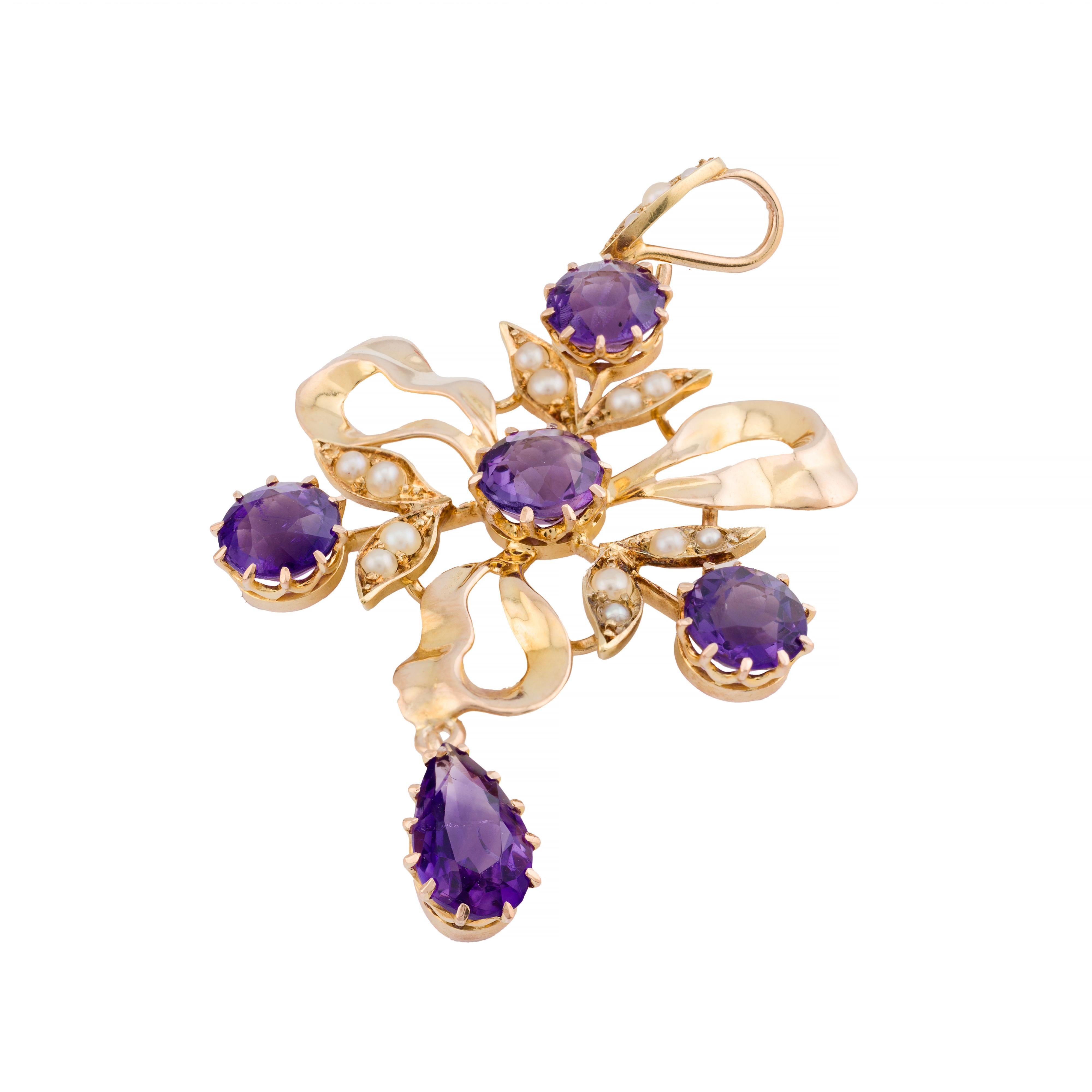 Taille poire Pendentif victorien à motif ruban d'améthyste et de perles en or jaune 15 carats en vente