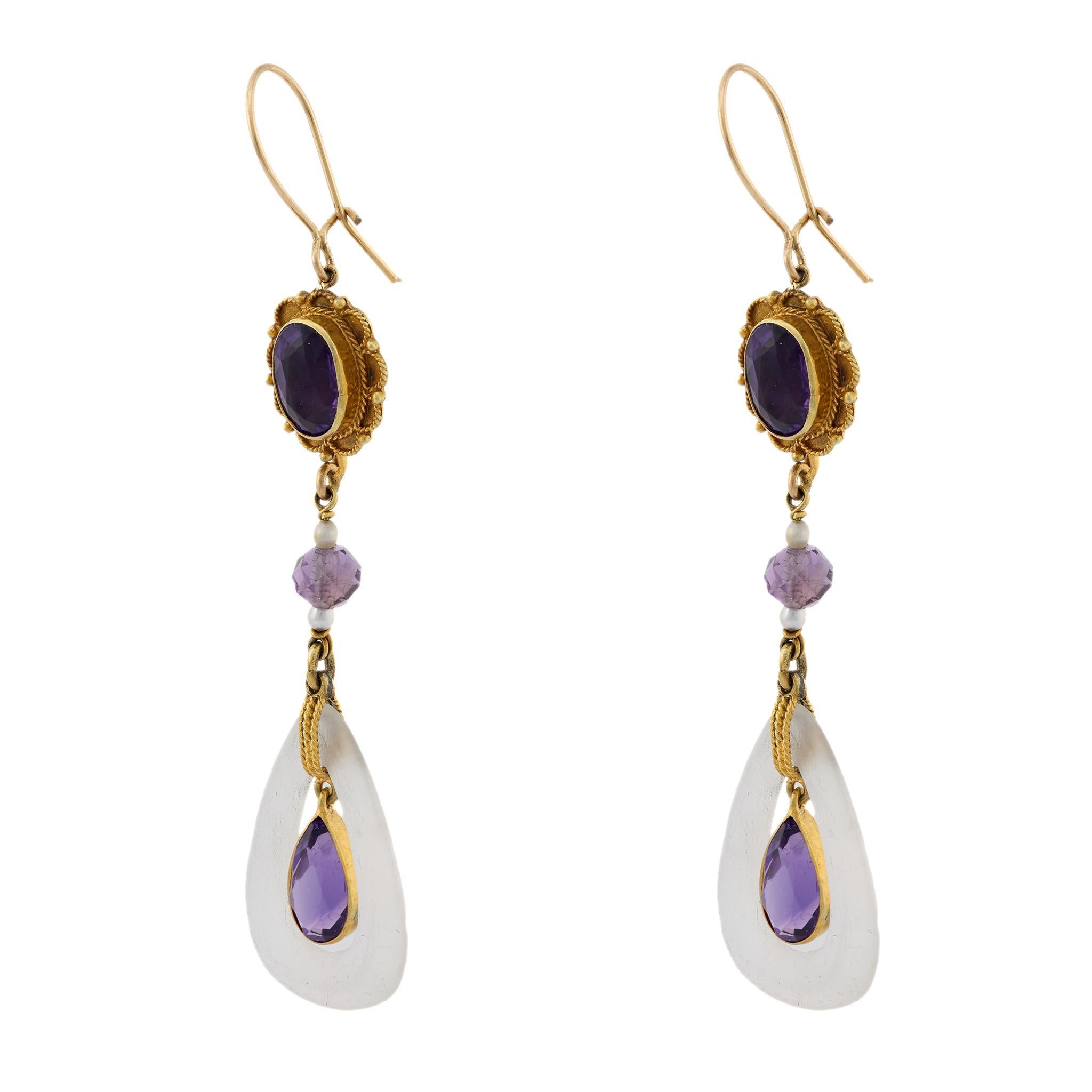 Pendientes victorianos de amatista perla de roca cristal de 18 quilates de oro amarillo Victoriano en venta